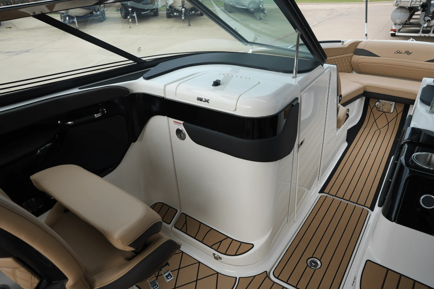 2026 Sea Ray SLX 260 Surf Image Thumbnail #21