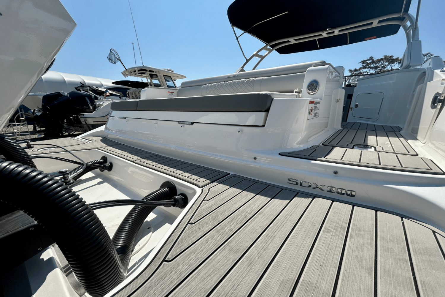 2026 Sea Ray SDX 290 Outboard Image Thumbnail #6