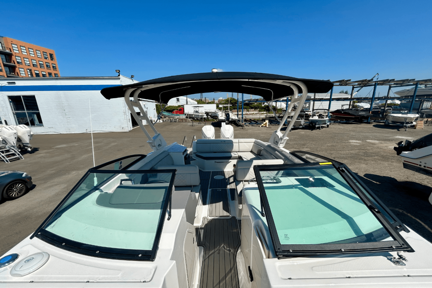 2026 Sea Ray SDX 290 Outboard Image Thumbnail #24