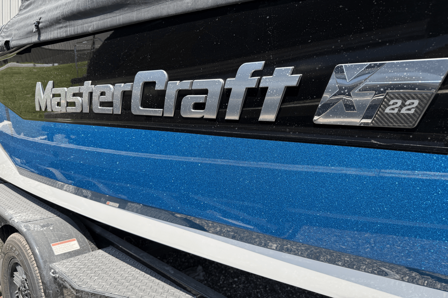 2019 Mastercraft XT22 Image Thumbnail #2