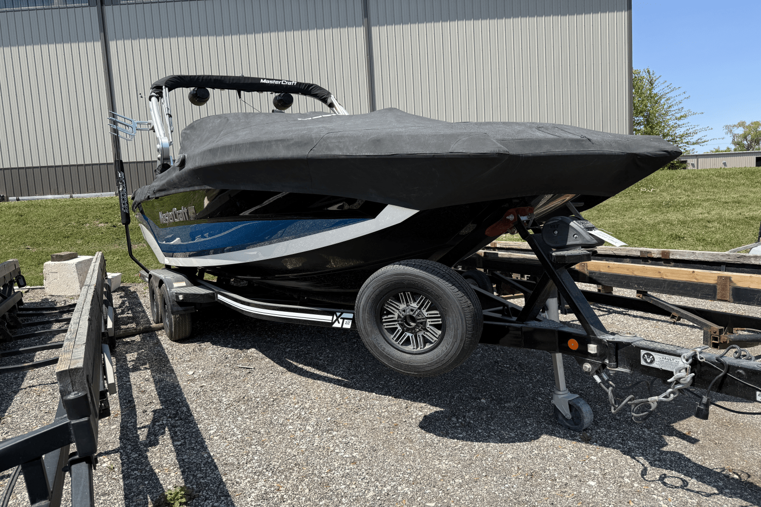 2019 Mastercraft XT22 Image Thumbnail #1