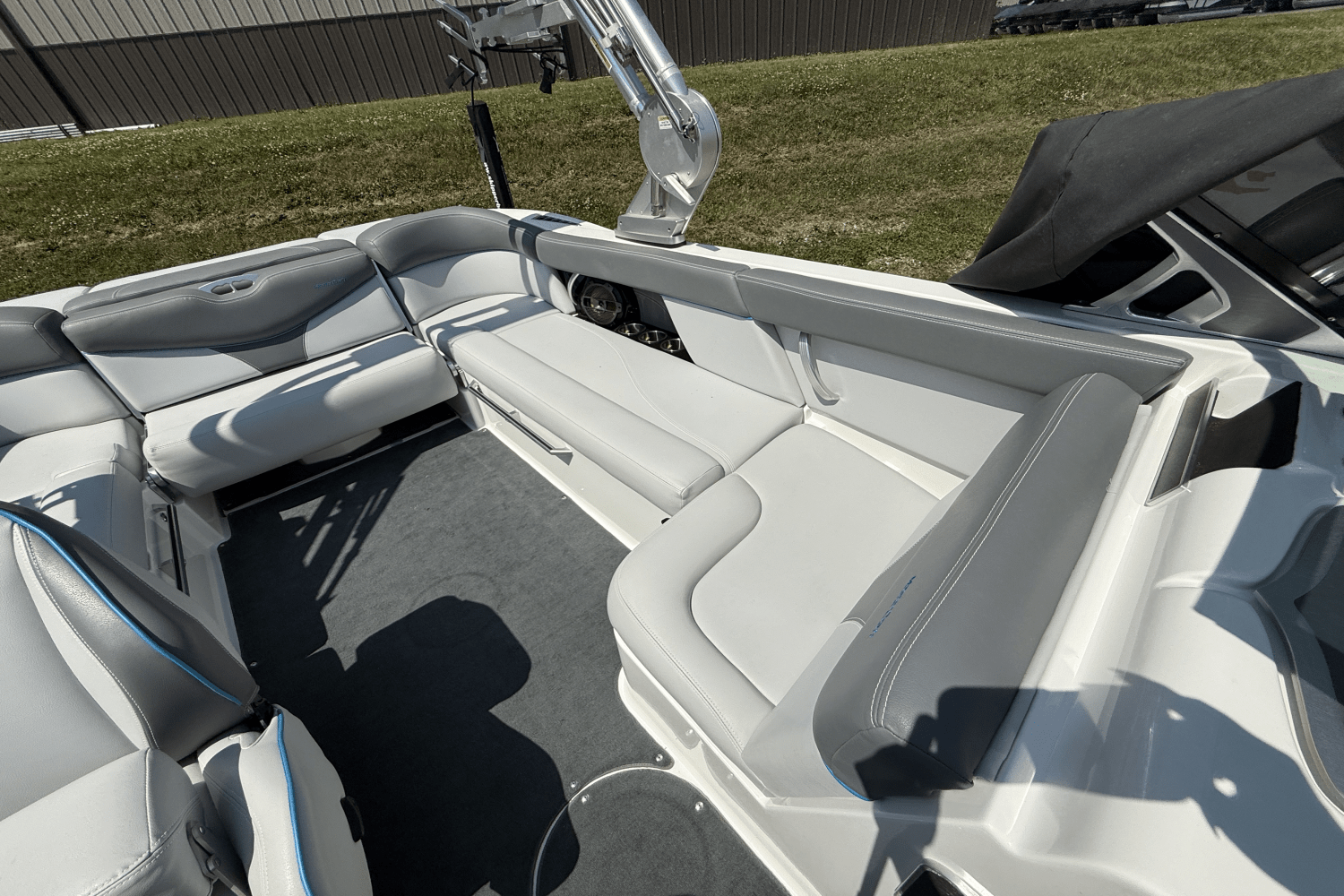 2019 Mastercraft XT22 Image Thumbnail #11