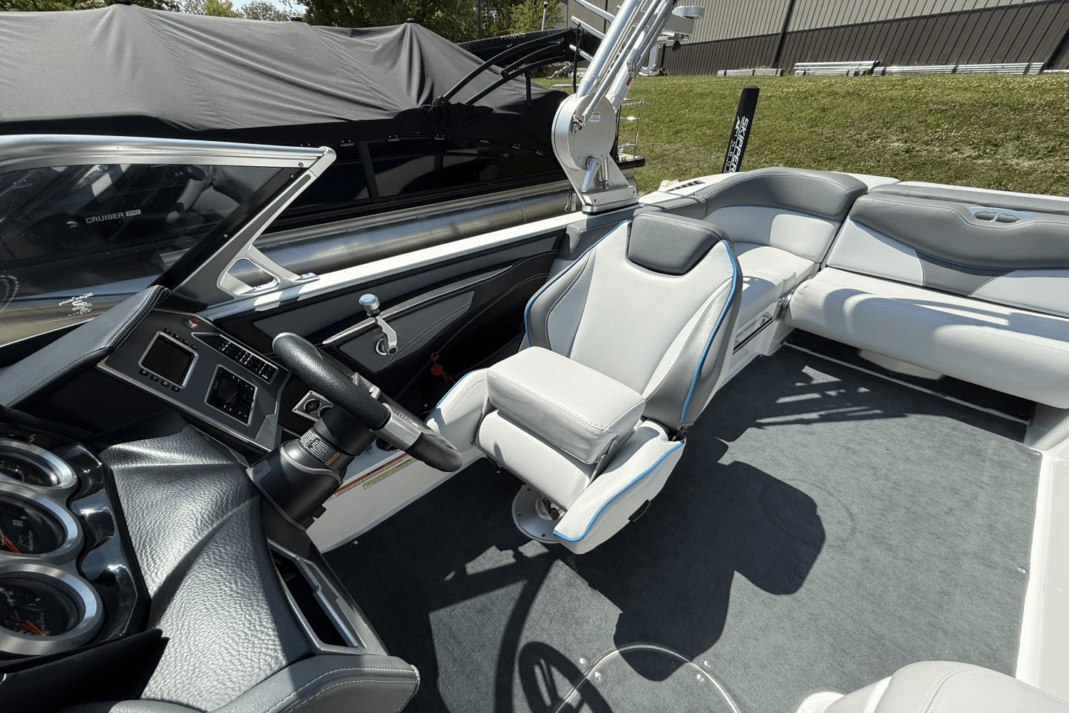 2019 Mastercraft XT22 Image Thumbnail #10