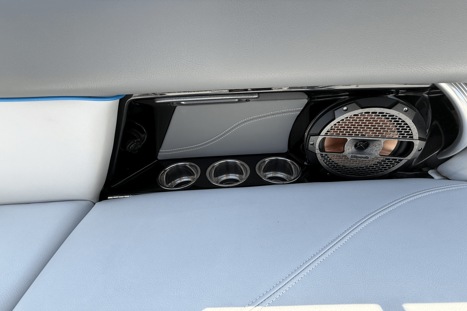 2019 Mastercraft XT22 Image Thumbnail #16