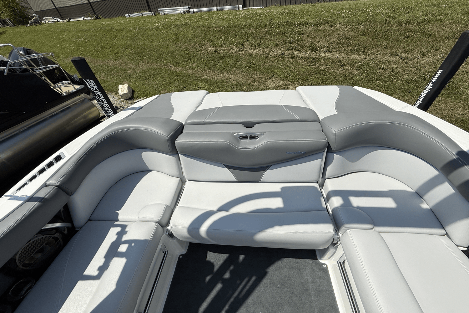 2019 Mastercraft XT22 Image Thumbnail #14