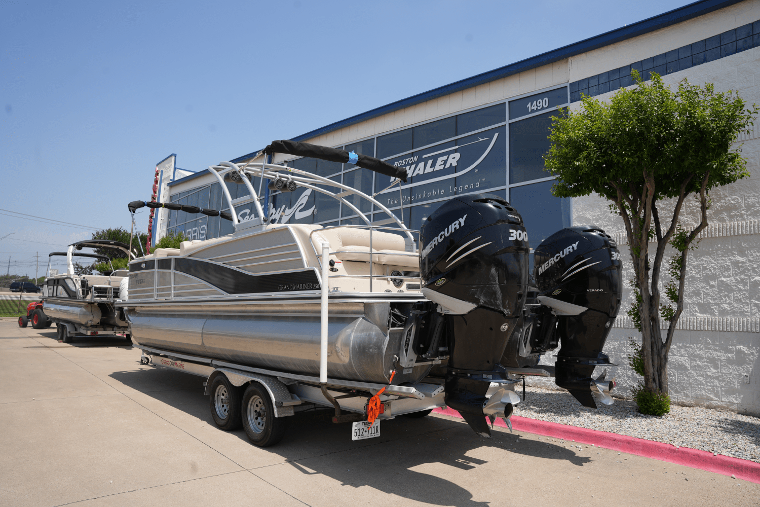 2017 Harris GRAND MARINER (TWIN ENGINE) Image Thumbnail #2