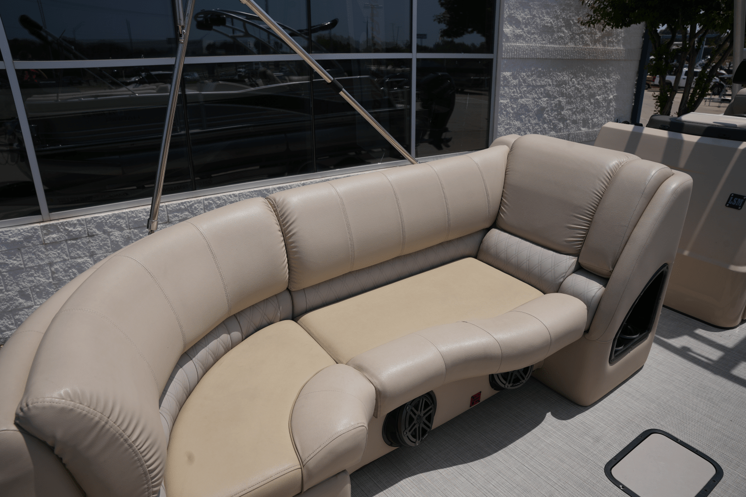 2017 Harris GRAND MARINER (TWIN ENGINE) Image Thumbnail #7