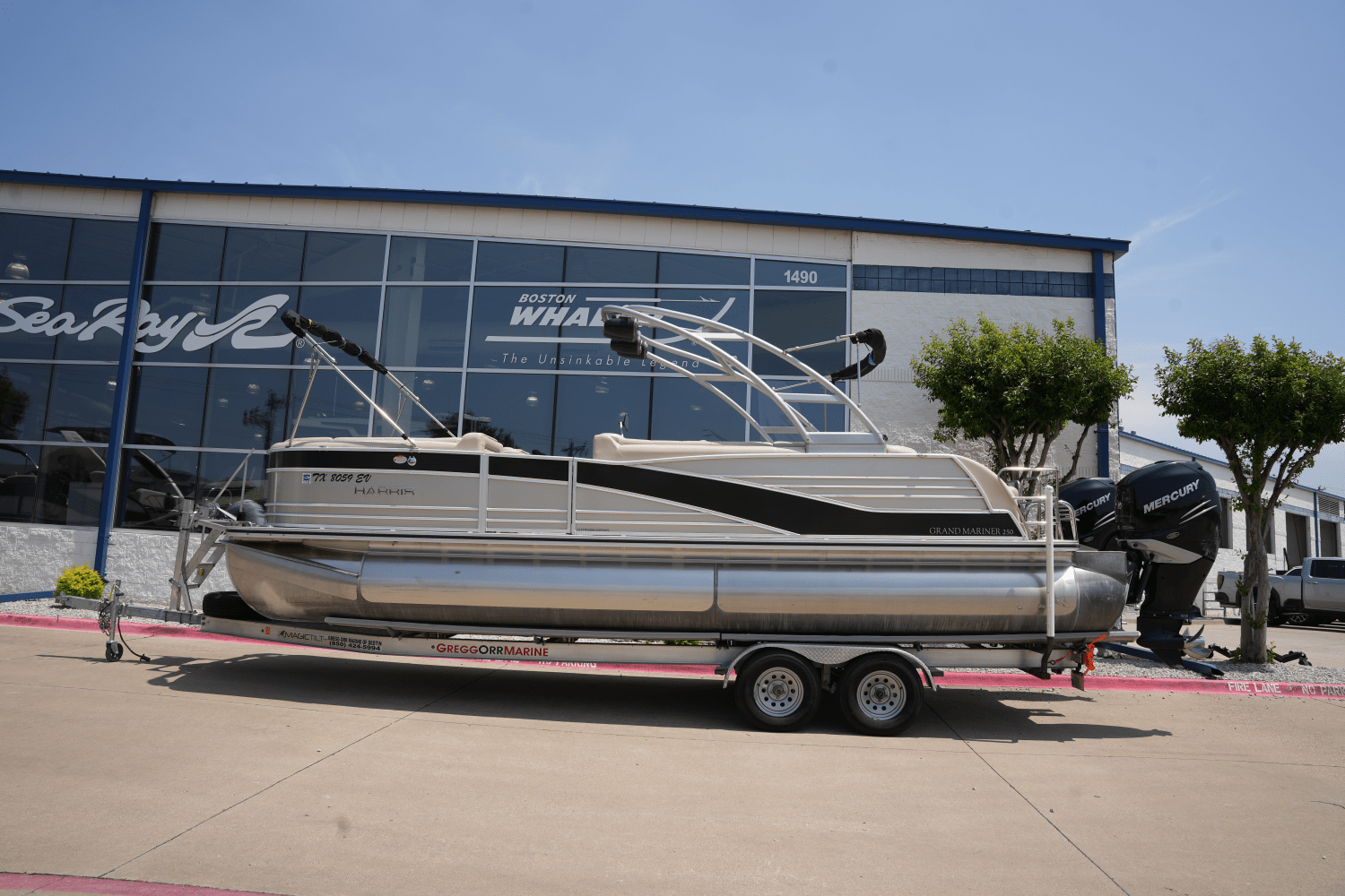 2017 Harris GRAND MARINER (TWIN ENGINE) Image Thumbnail #0