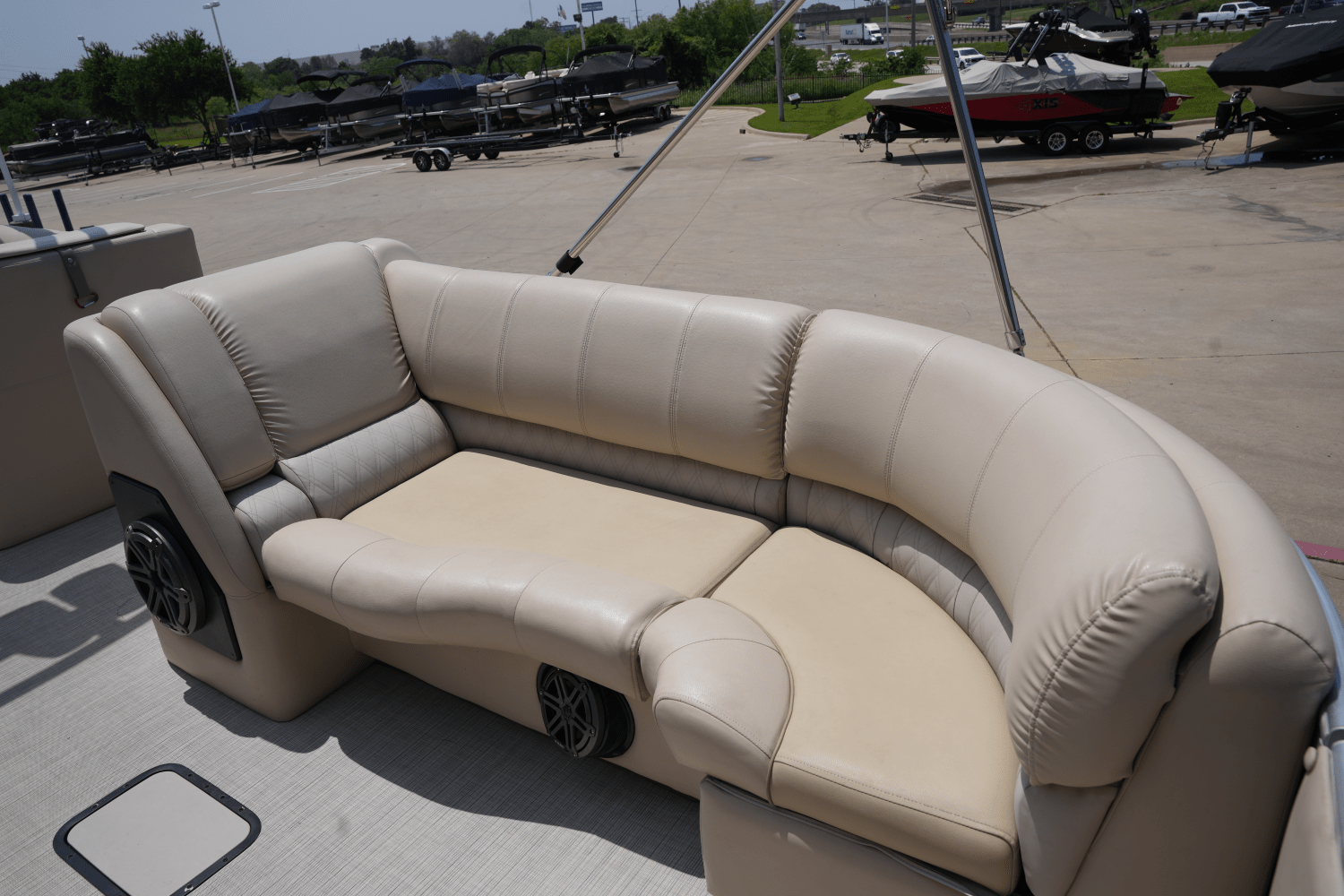 2017 Harris GRAND MARINER (TWIN ENGINE) Image Thumbnail #8