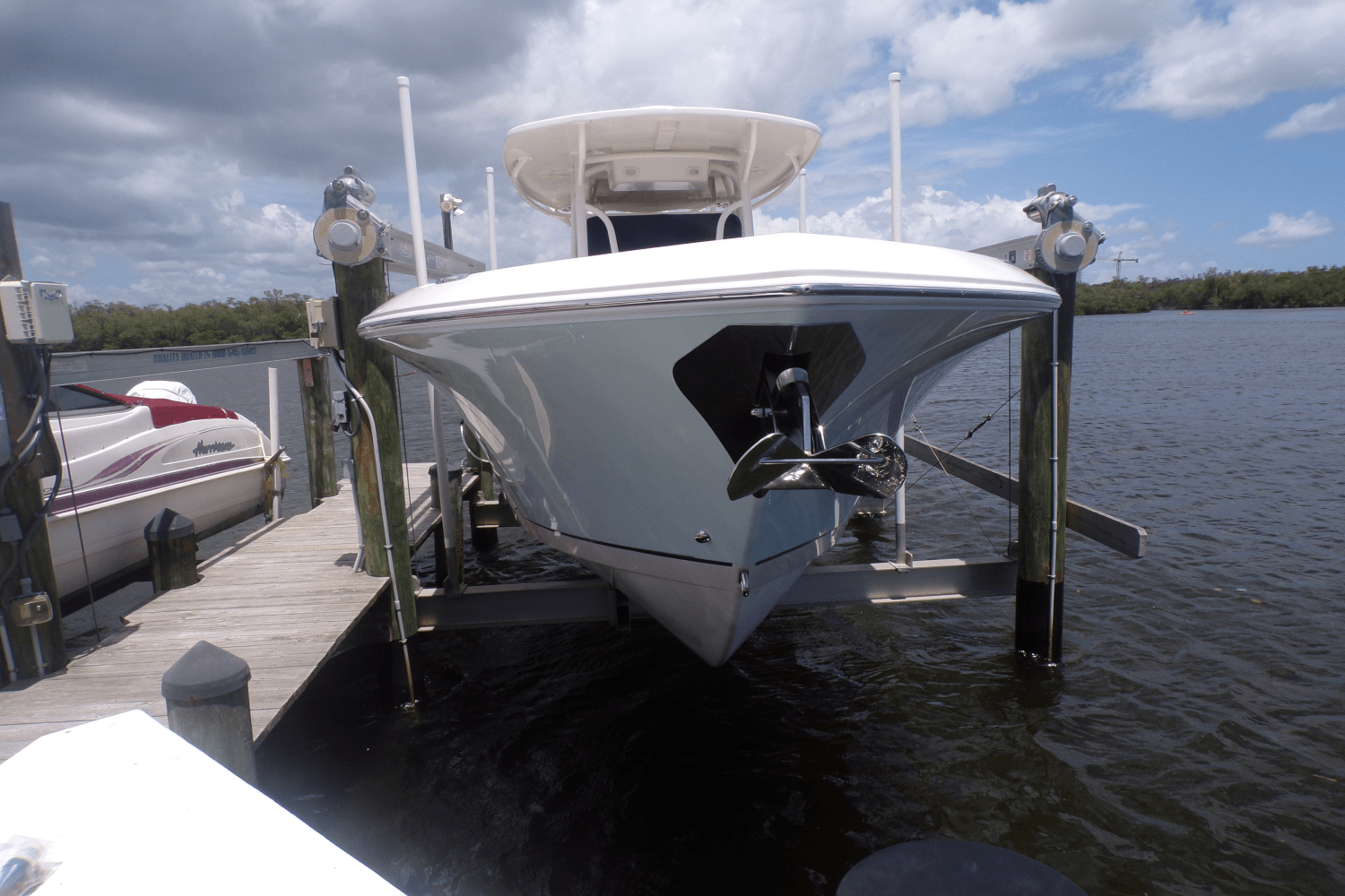 2016 Sailfish 290 CC Image Thumbnail #3