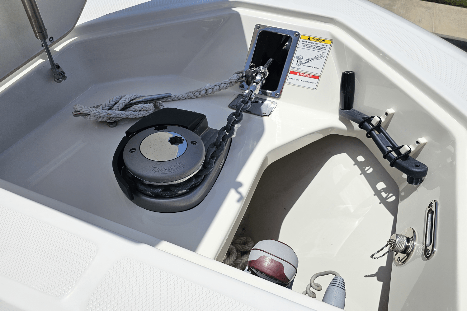 2021 Boston Whaler 330 OUTRAGE Image Thumbnail #12