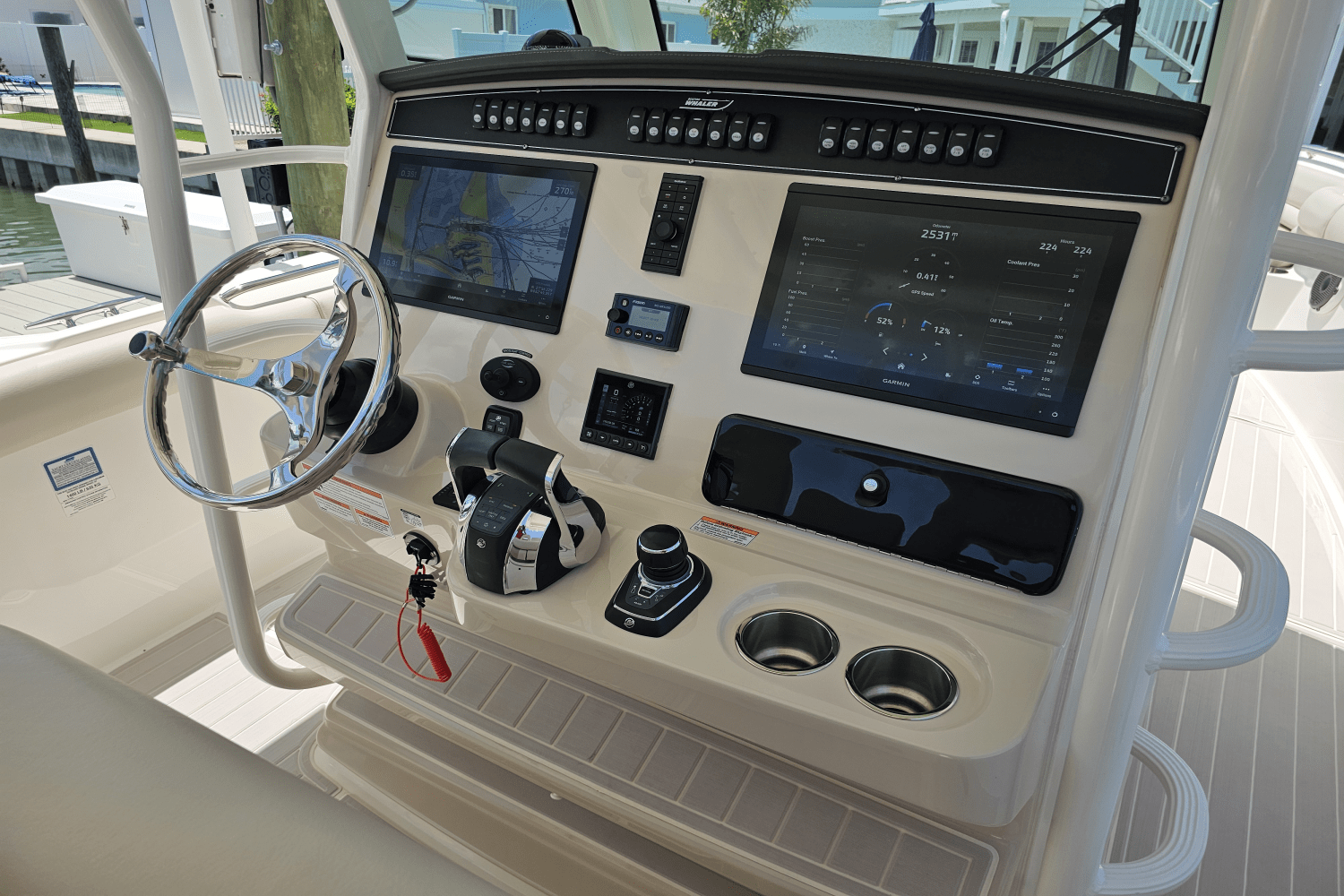2021 Boston Whaler 330 OUTRAGE Image Thumbnail #34