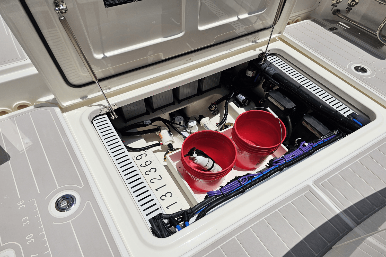 2021 Boston Whaler 330 OUTRAGE Image Thumbnail #76