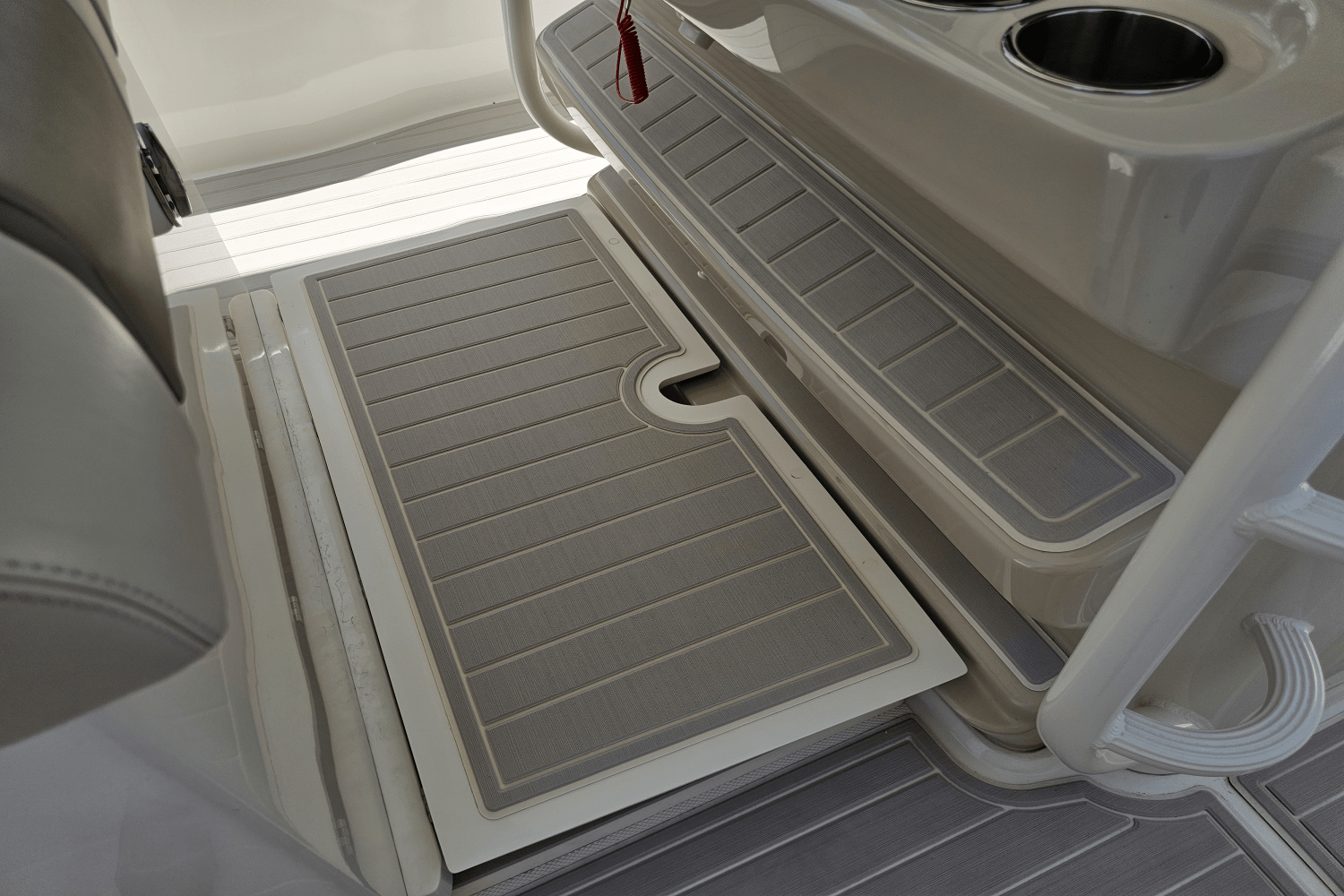 2021 Boston Whaler 330 OUTRAGE Image Thumbnail #32