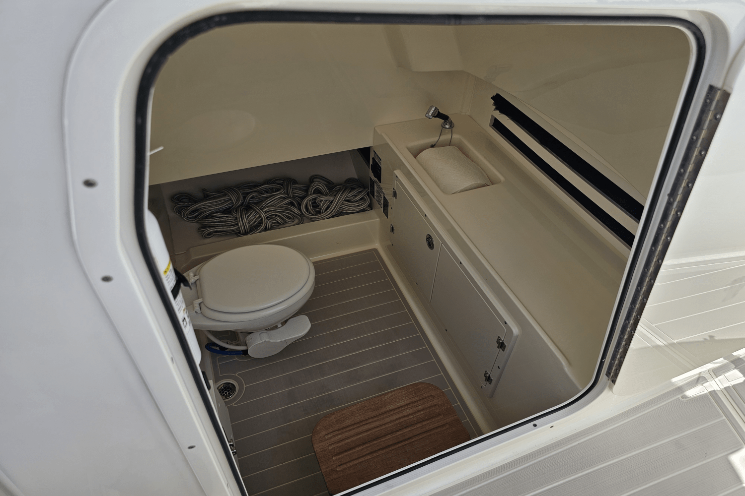 2021 Boston Whaler 330 OUTRAGE Image Thumbnail #64