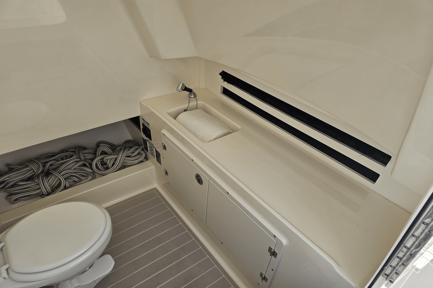 2021 Boston Whaler 330 OUTRAGE Image Thumbnail #65