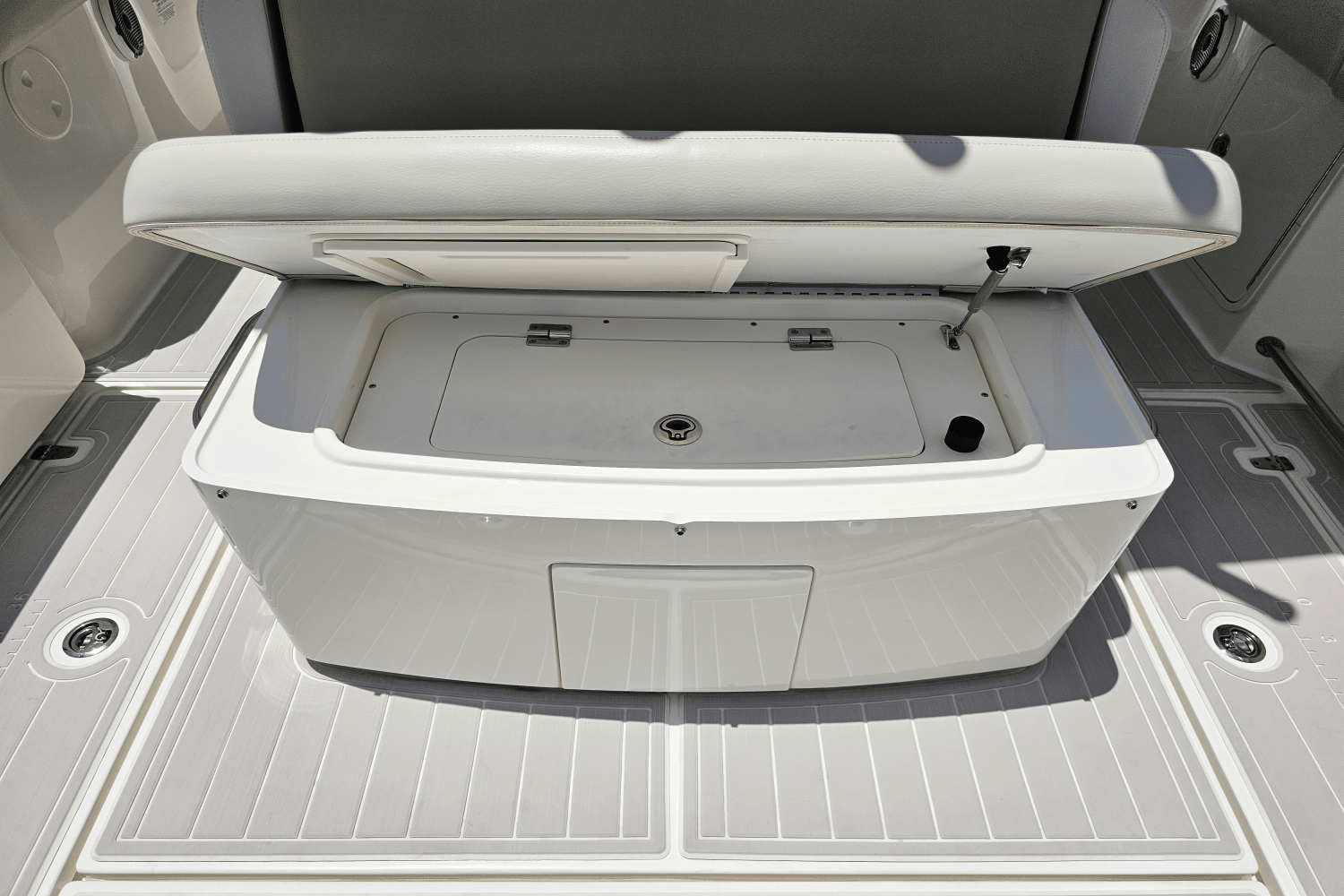 2021 Boston Whaler 330 OUTRAGE Image Thumbnail #57