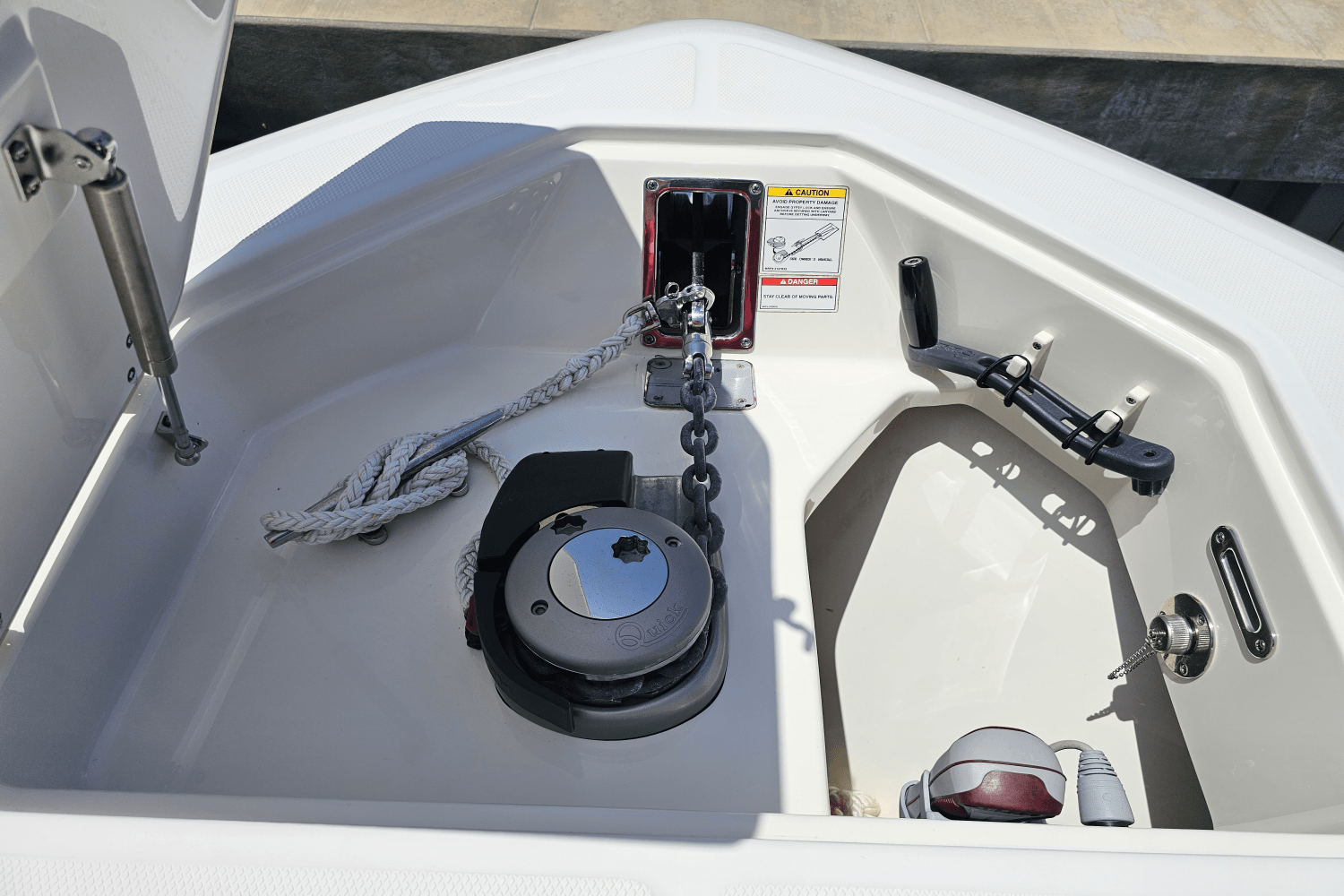 2021 Boston Whaler 330 OUTRAGE Image Thumbnail #11
