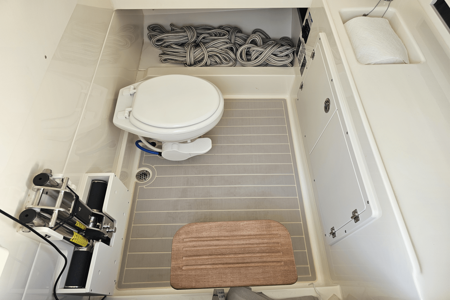 2021 Boston Whaler 330 OUTRAGE Image Thumbnail #67