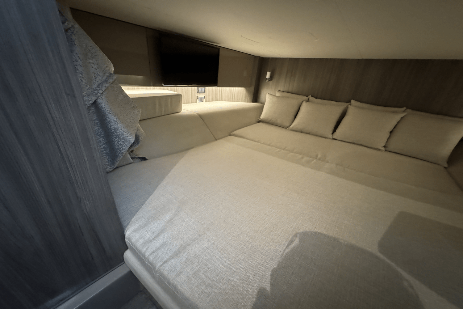 2024 Sea Ray 400 SLX Image Thumbnail #11