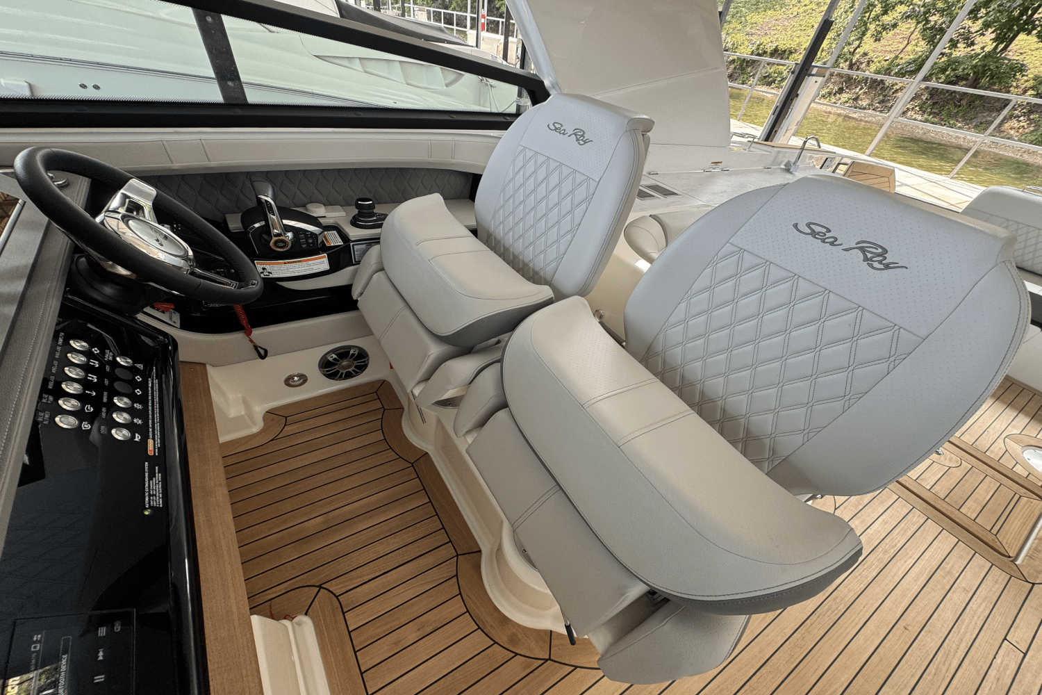 2024 Sea Ray 400 SLX Image Thumbnail #2
