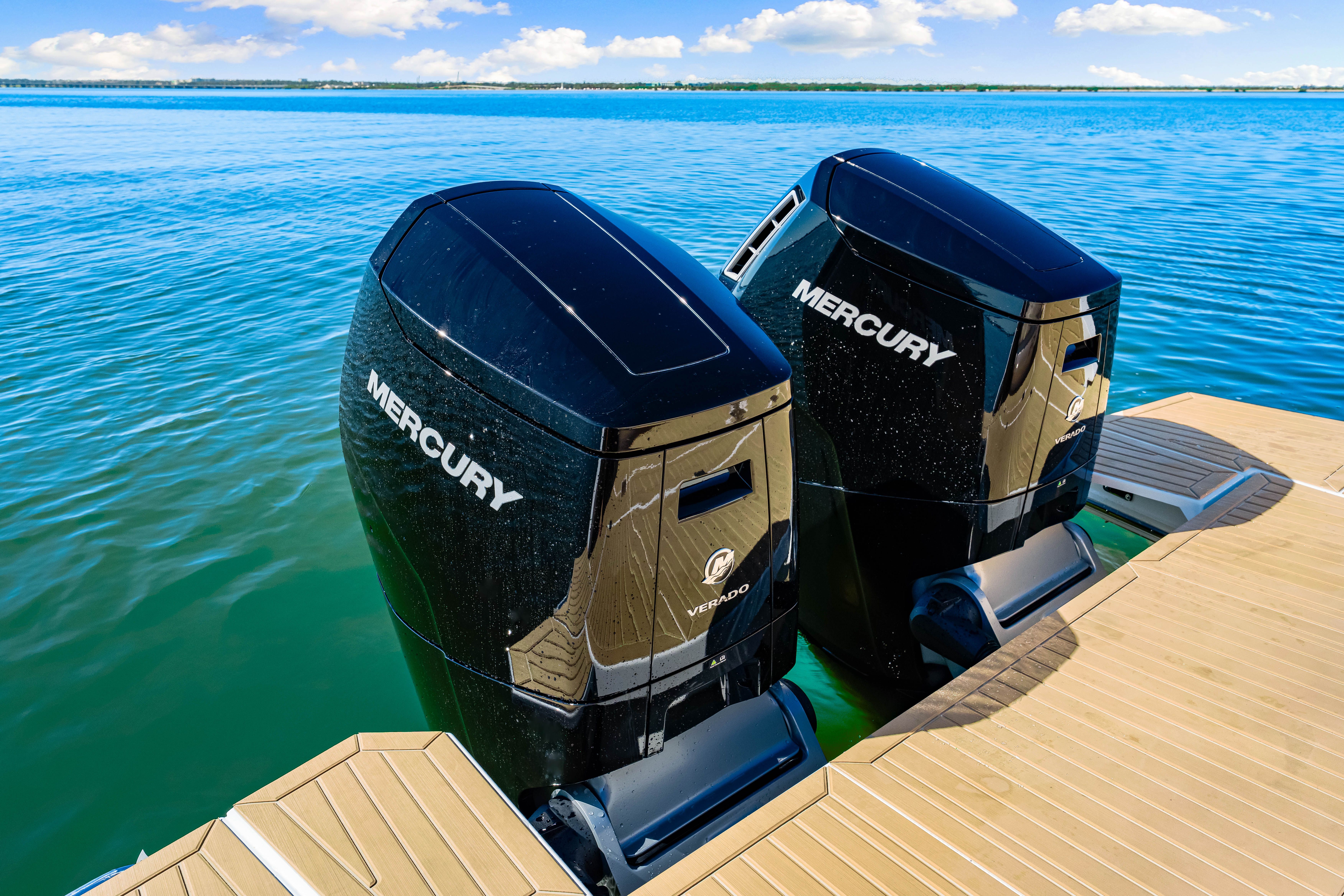 2026 Cruisers Yachts 42 GLS Outboard Image Thumbnail #21