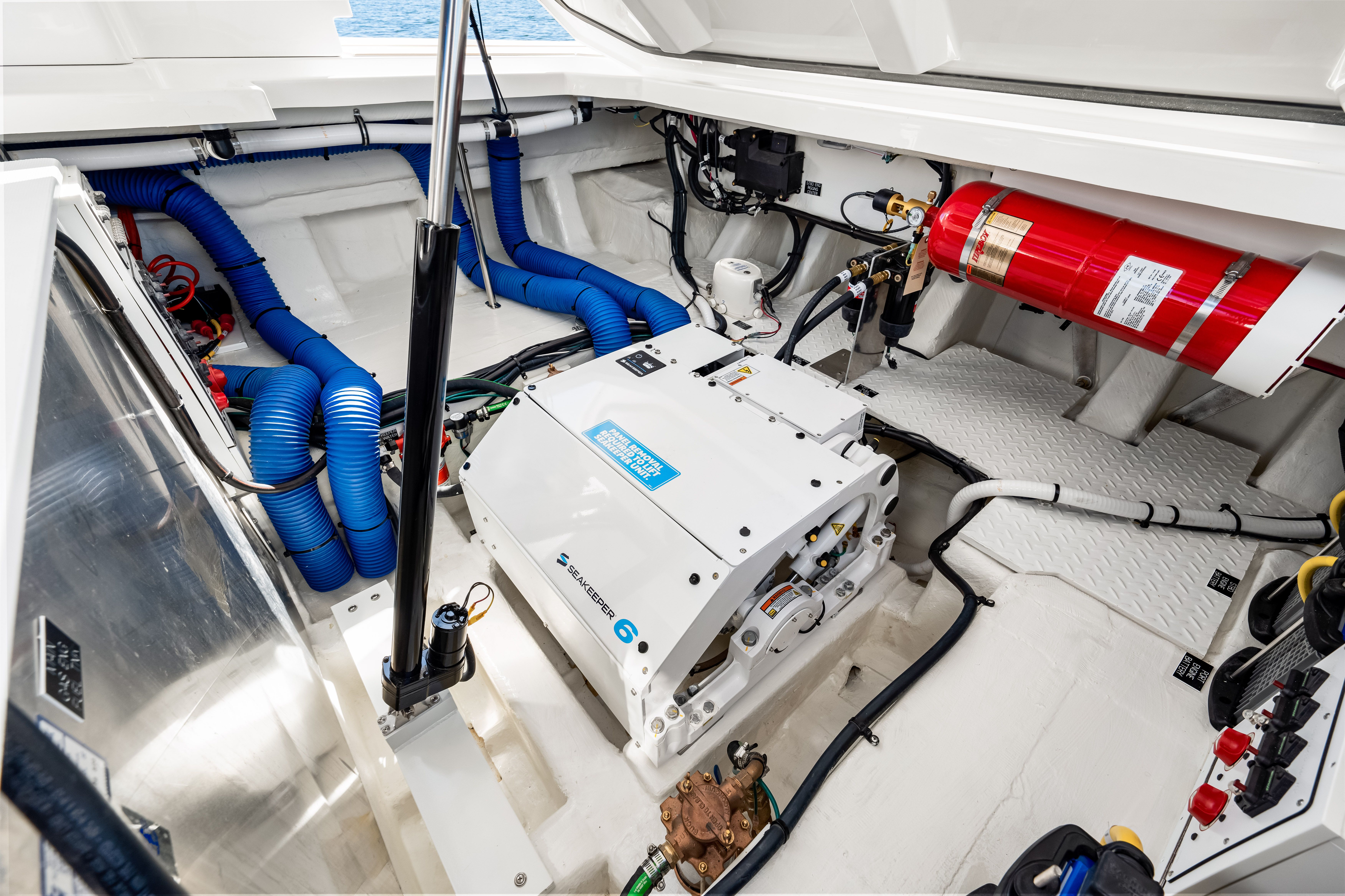 2026 Cruisers Yachts 42 GLS Outboard Image Thumbnail #50