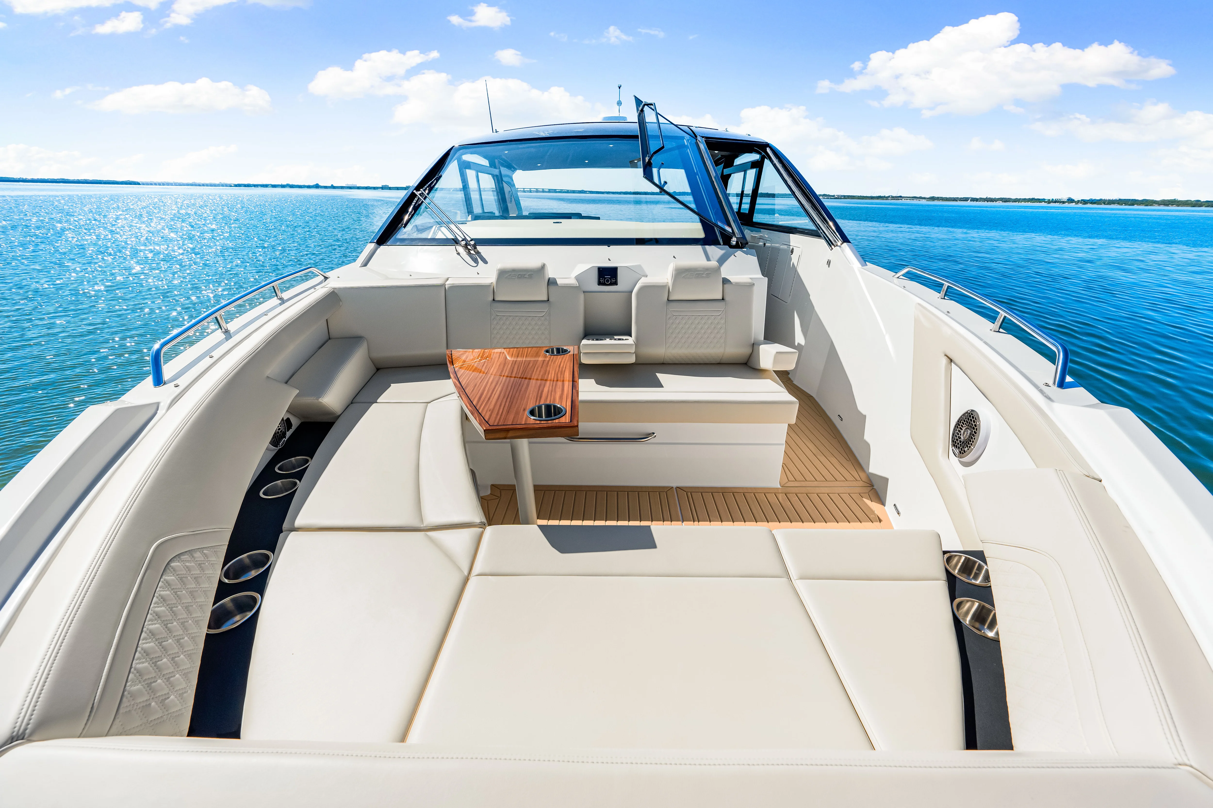 2026 Cruisers Yachts 42 GLS Outboard Image Thumbnail #46