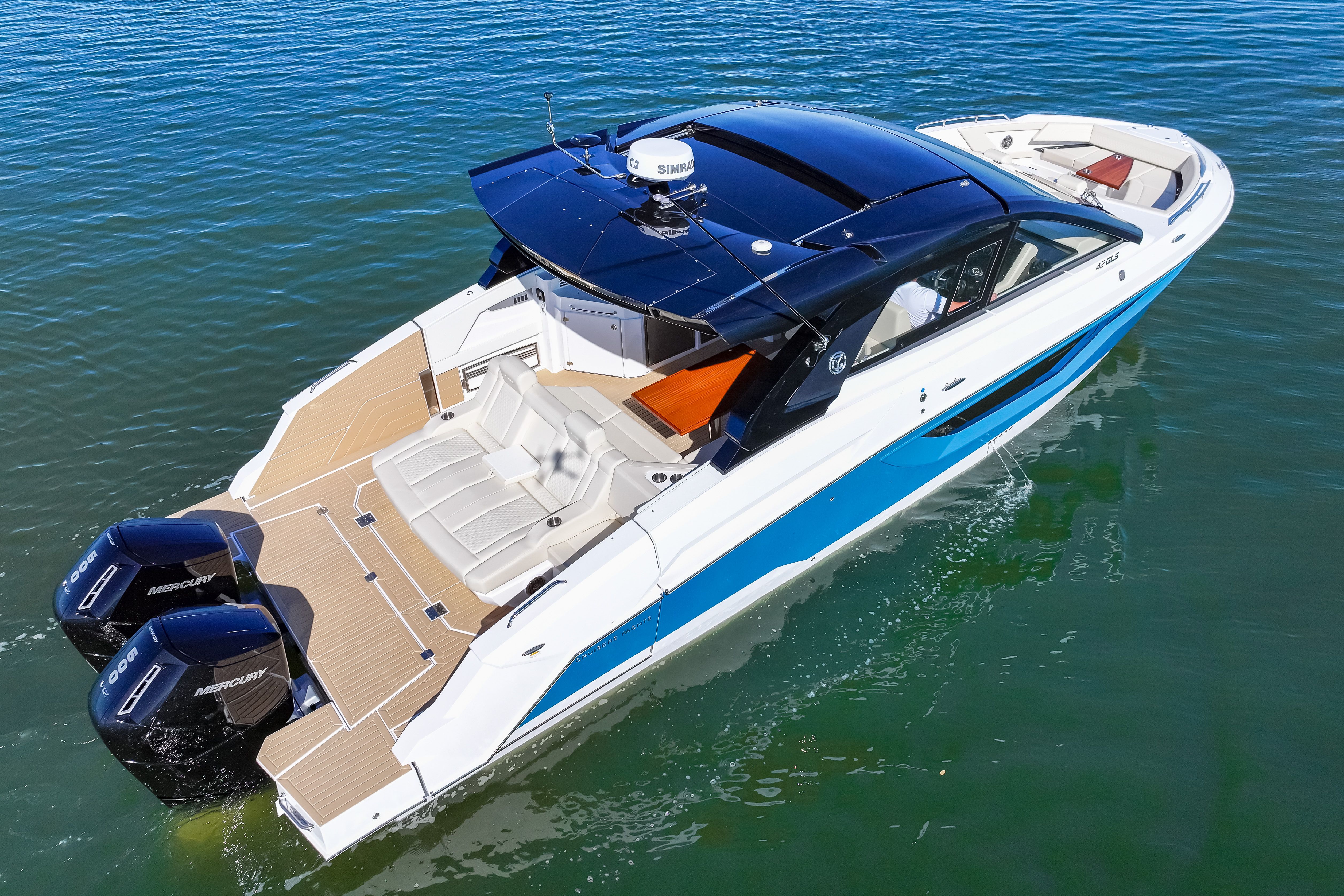 2026 Cruisers Yachts 42 GLS Outboard Image Thumbnail #12