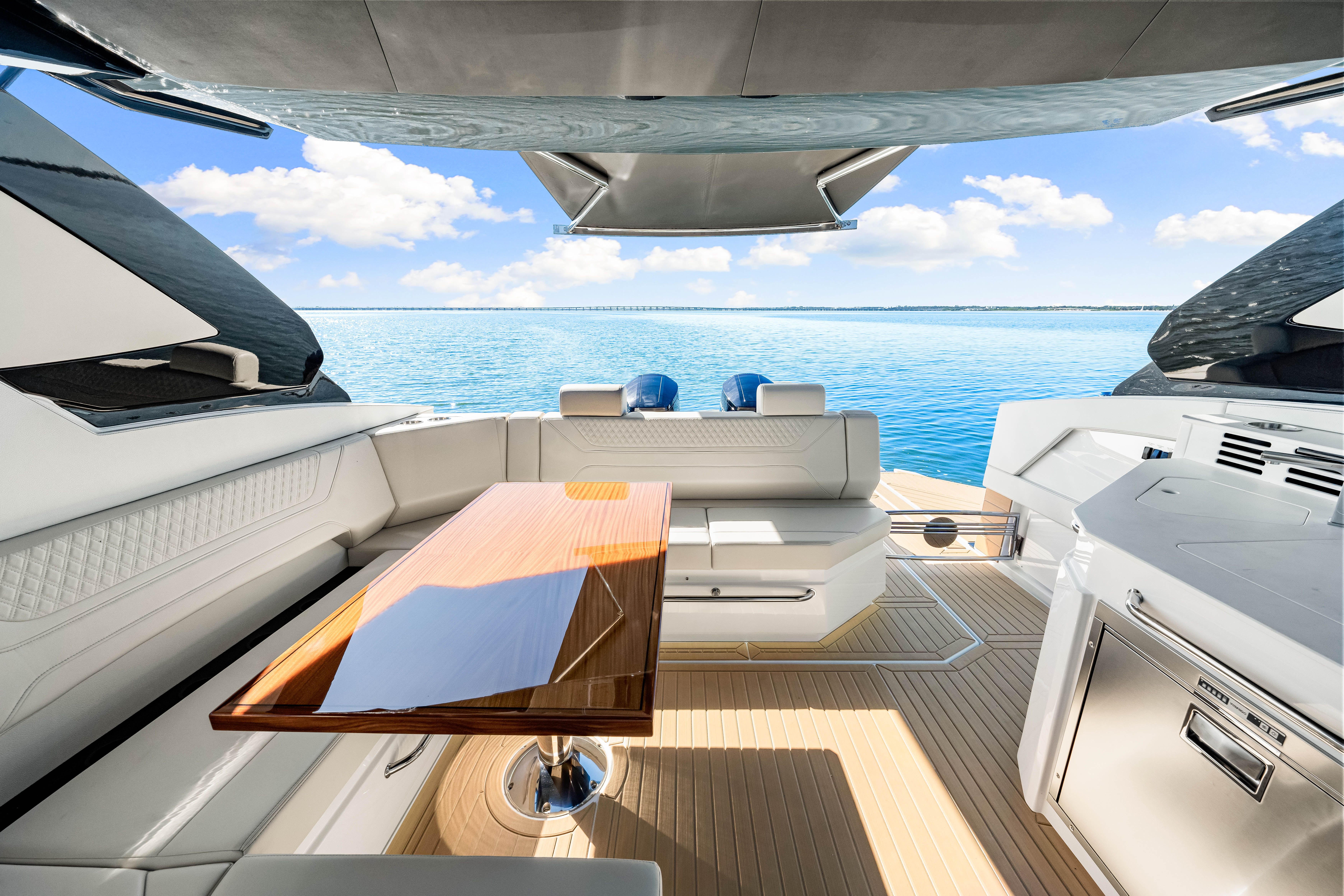 2026 Cruisers Yachts 42 GLS Outboard Image Thumbnail #29