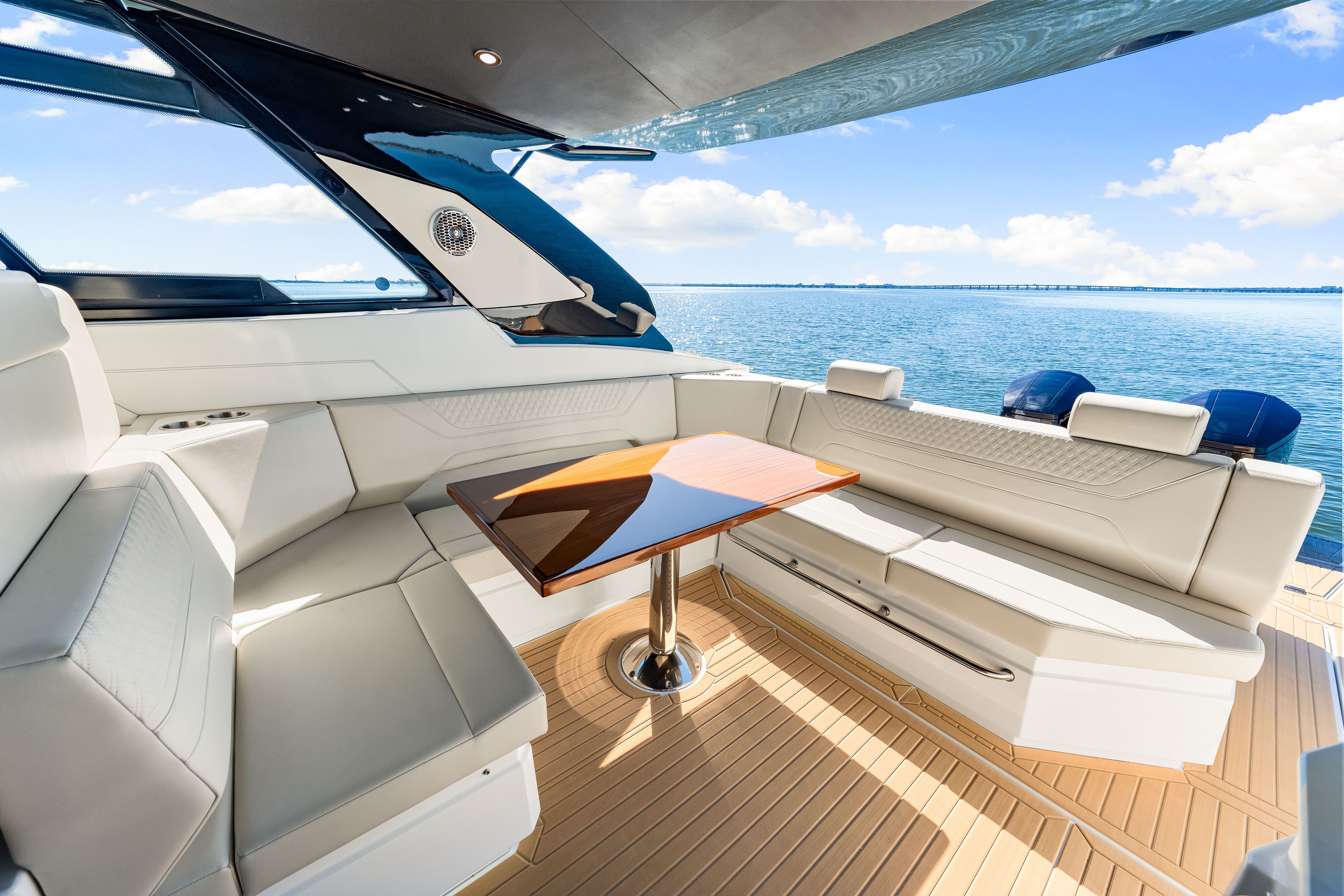 2026 Cruisers Yachts 42 GLS Outboard Image Thumbnail #26