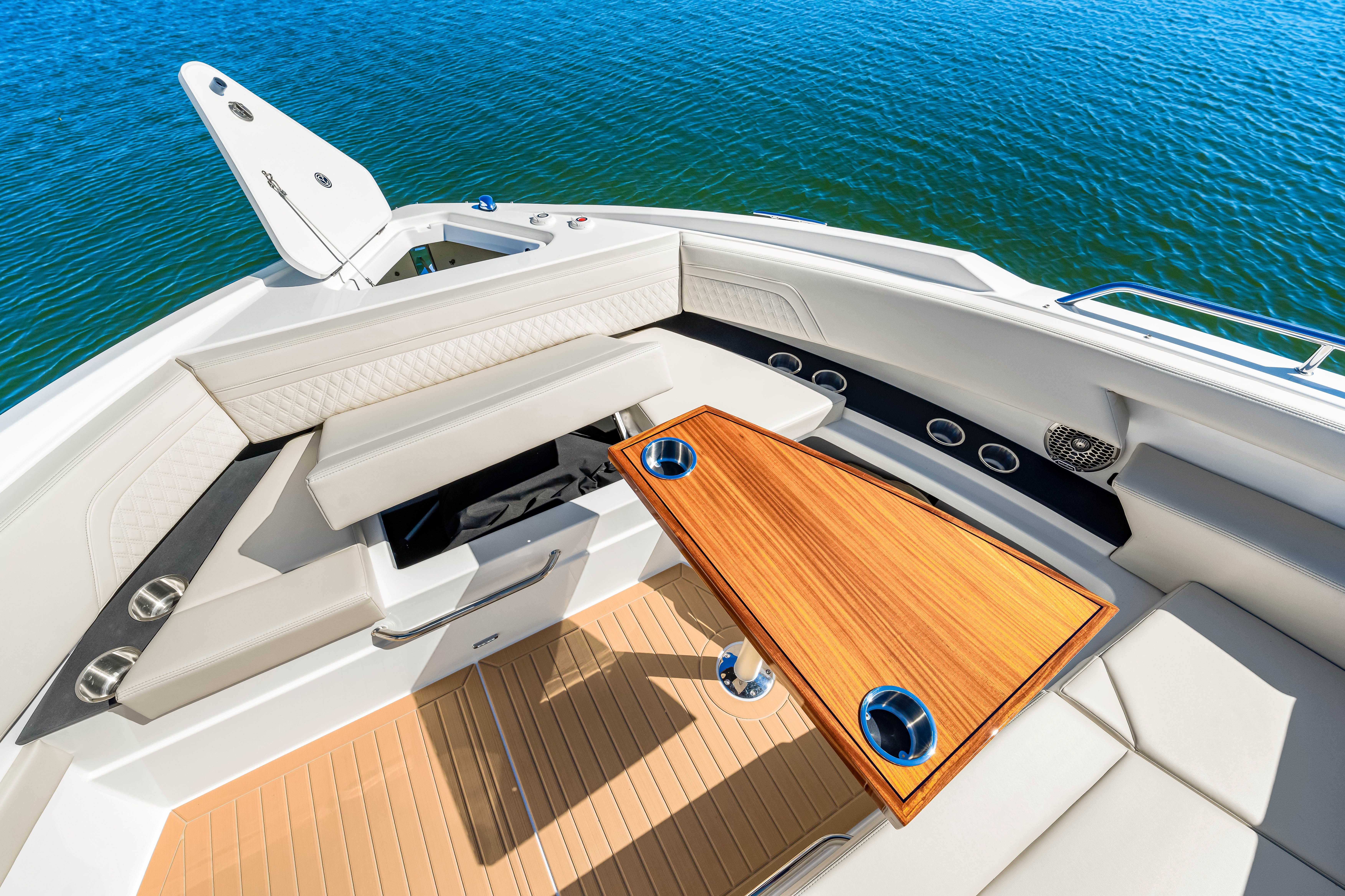 2026 Cruisers Yachts 42 GLS Outboard Image Thumbnail #47