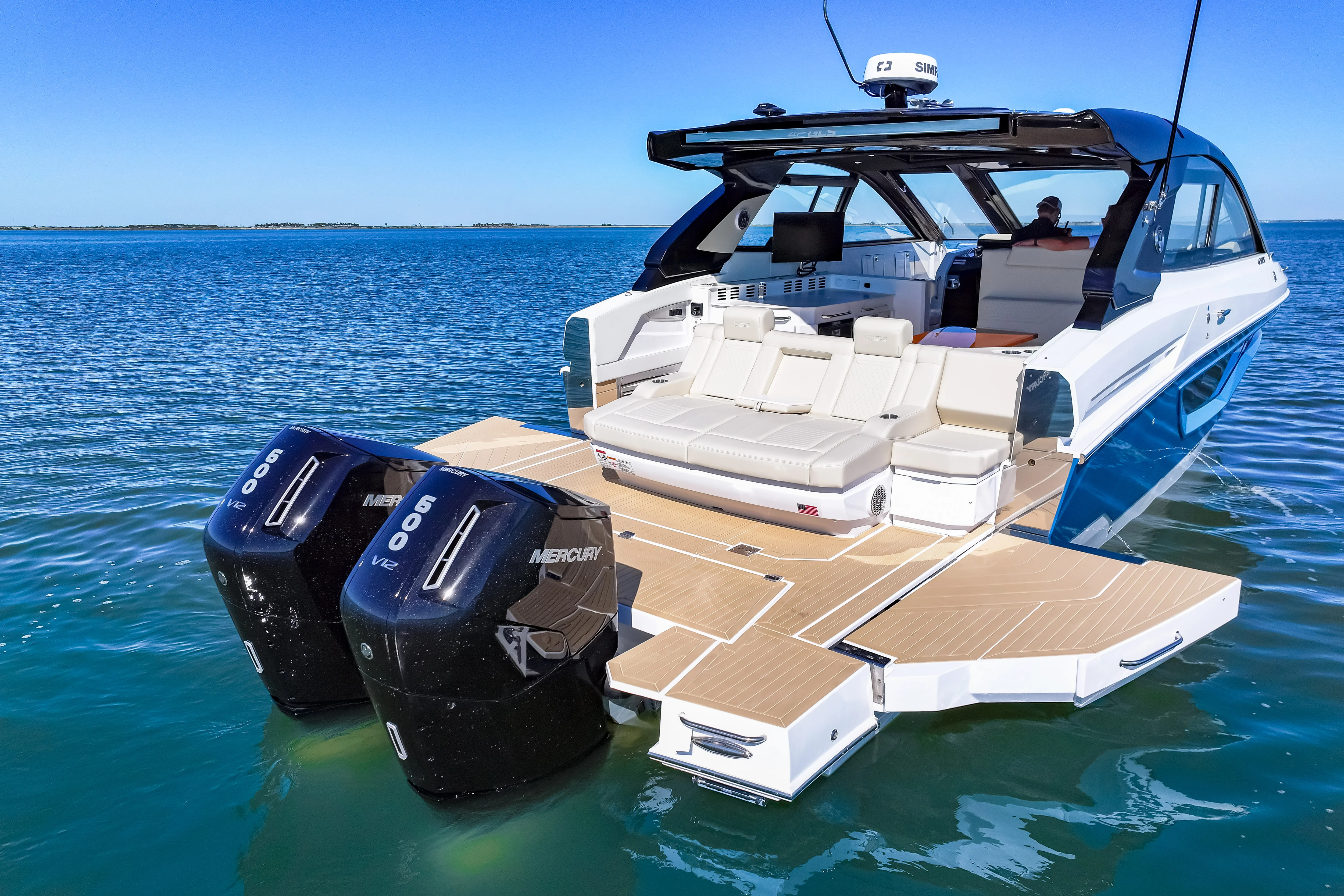 2026 Cruisers Yachts 42 GLS Outboard Image Thumbnail #17