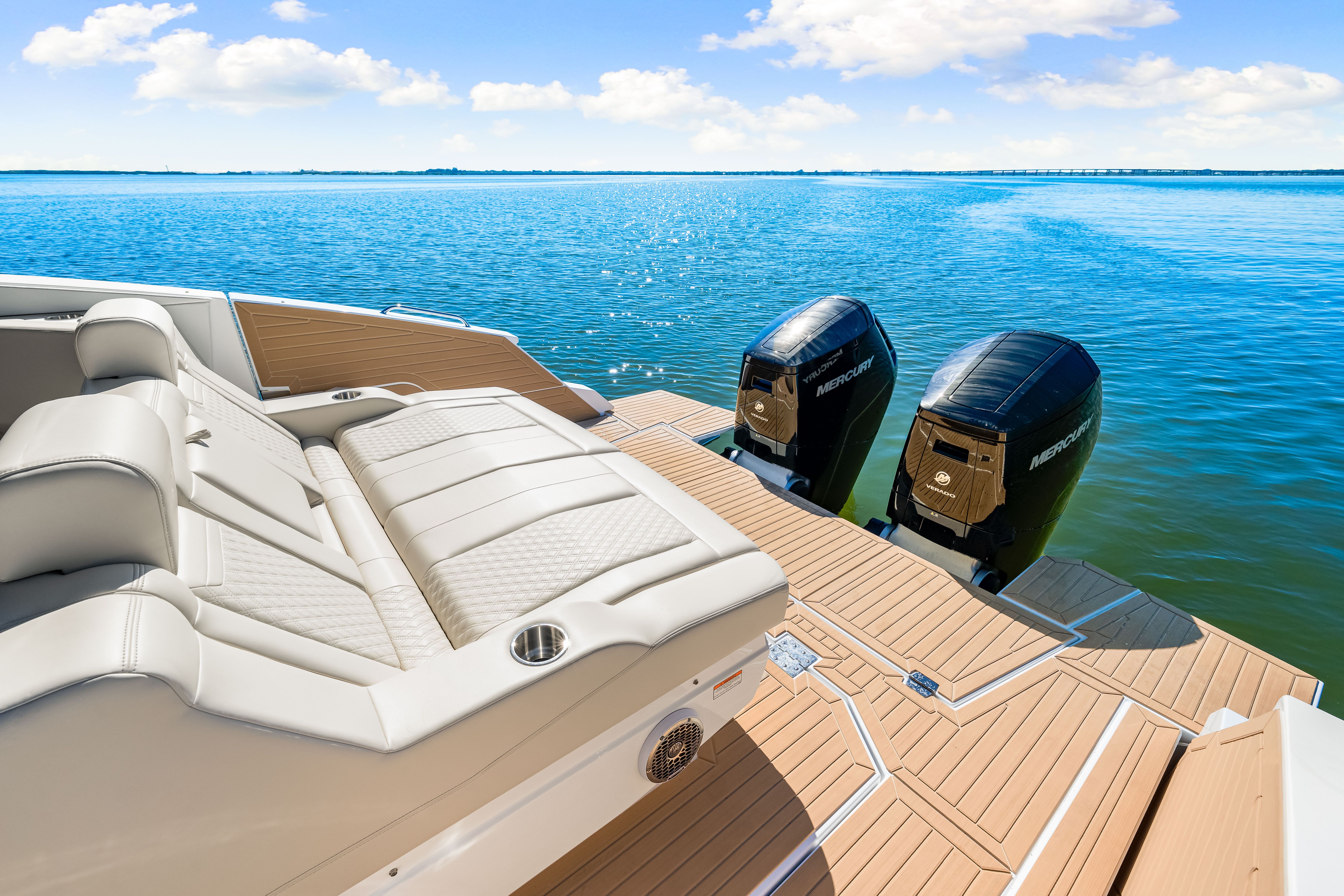 2026 Cruisers Yachts 42 GLS Outboard Image Thumbnail #22