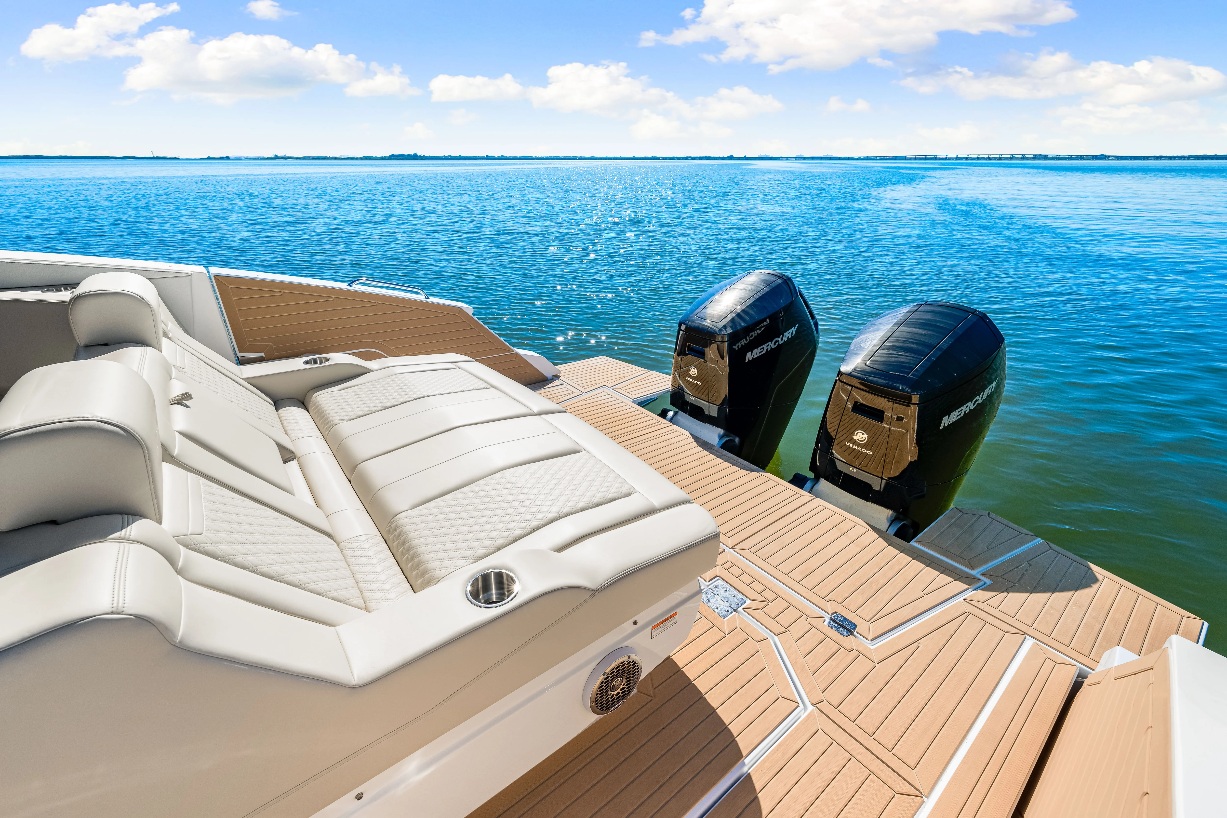 2026 Cruisers Yachts 42 GLS Outboard Image Thumbnail #22