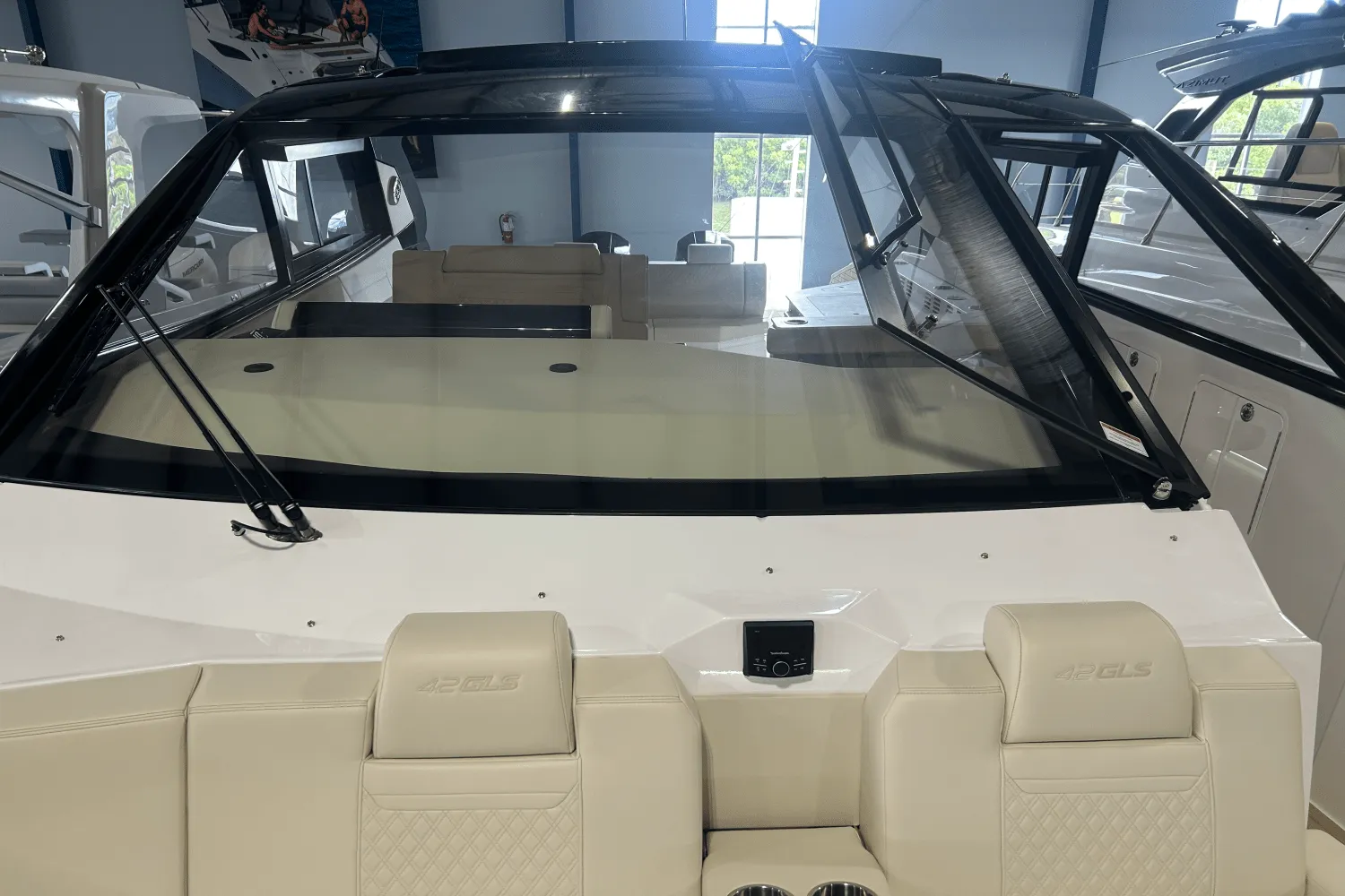 2026 Cruisers Yachts 42 GLS Outboard Image Thumbnail #17