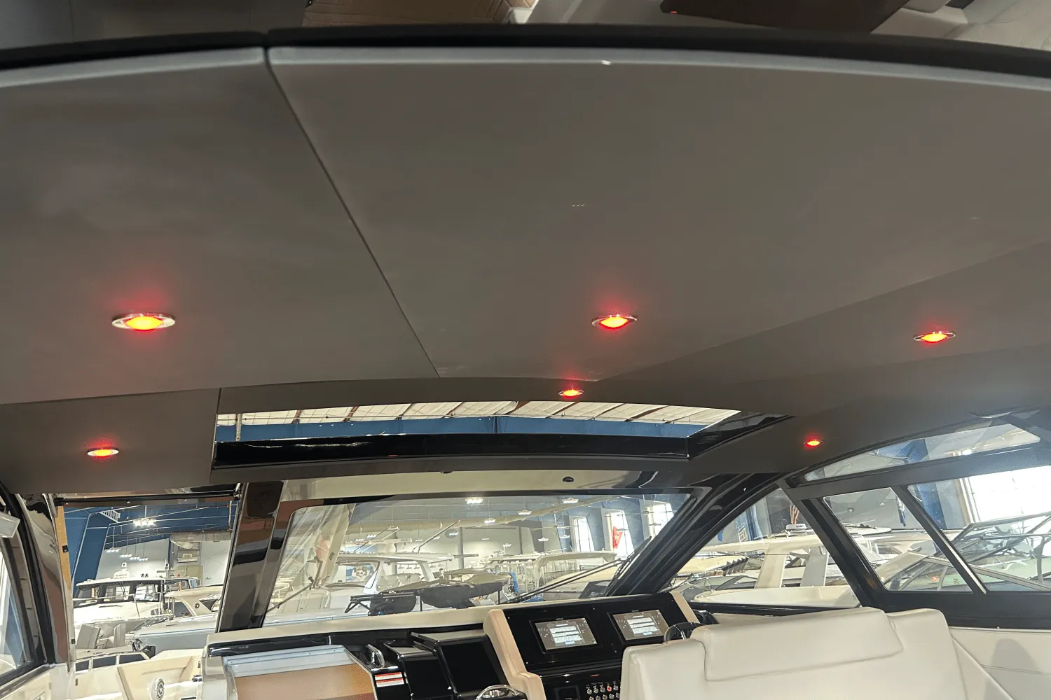 2026 Cruisers Yachts 42 GLS Outboard Image Thumbnail #9