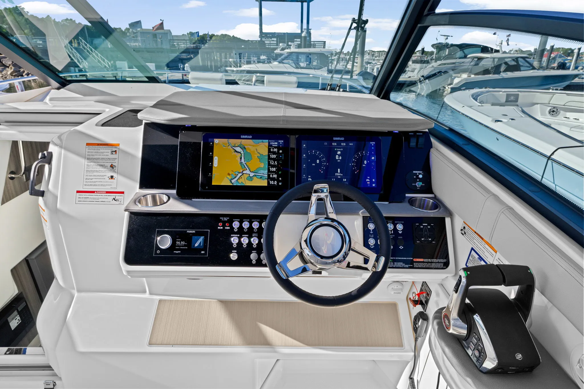 2026 Sea Ray Sundancer 320 Outboard Image Thumbnail #20