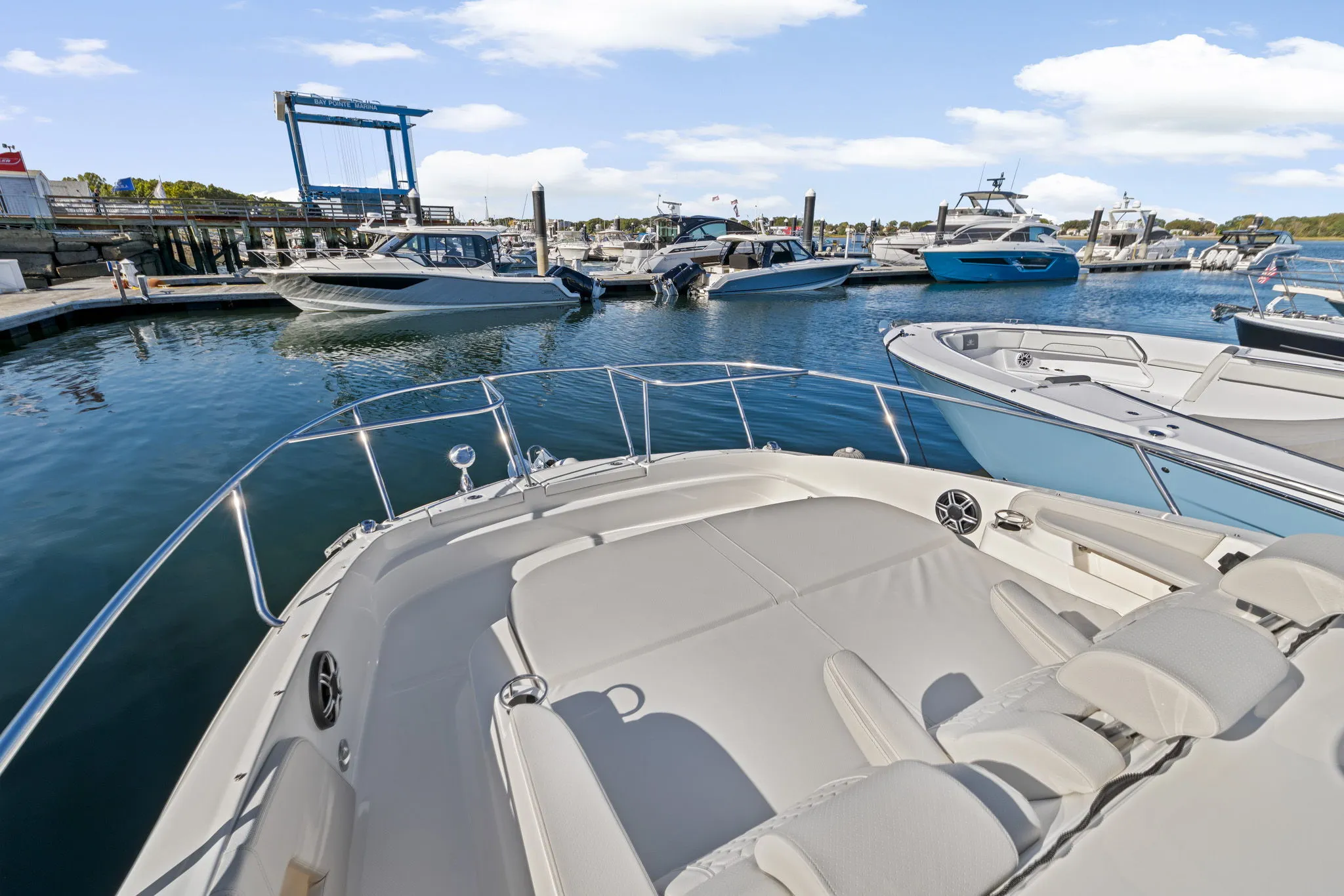 2026 Sea Ray Sundancer 320 Outboard Image Thumbnail #29