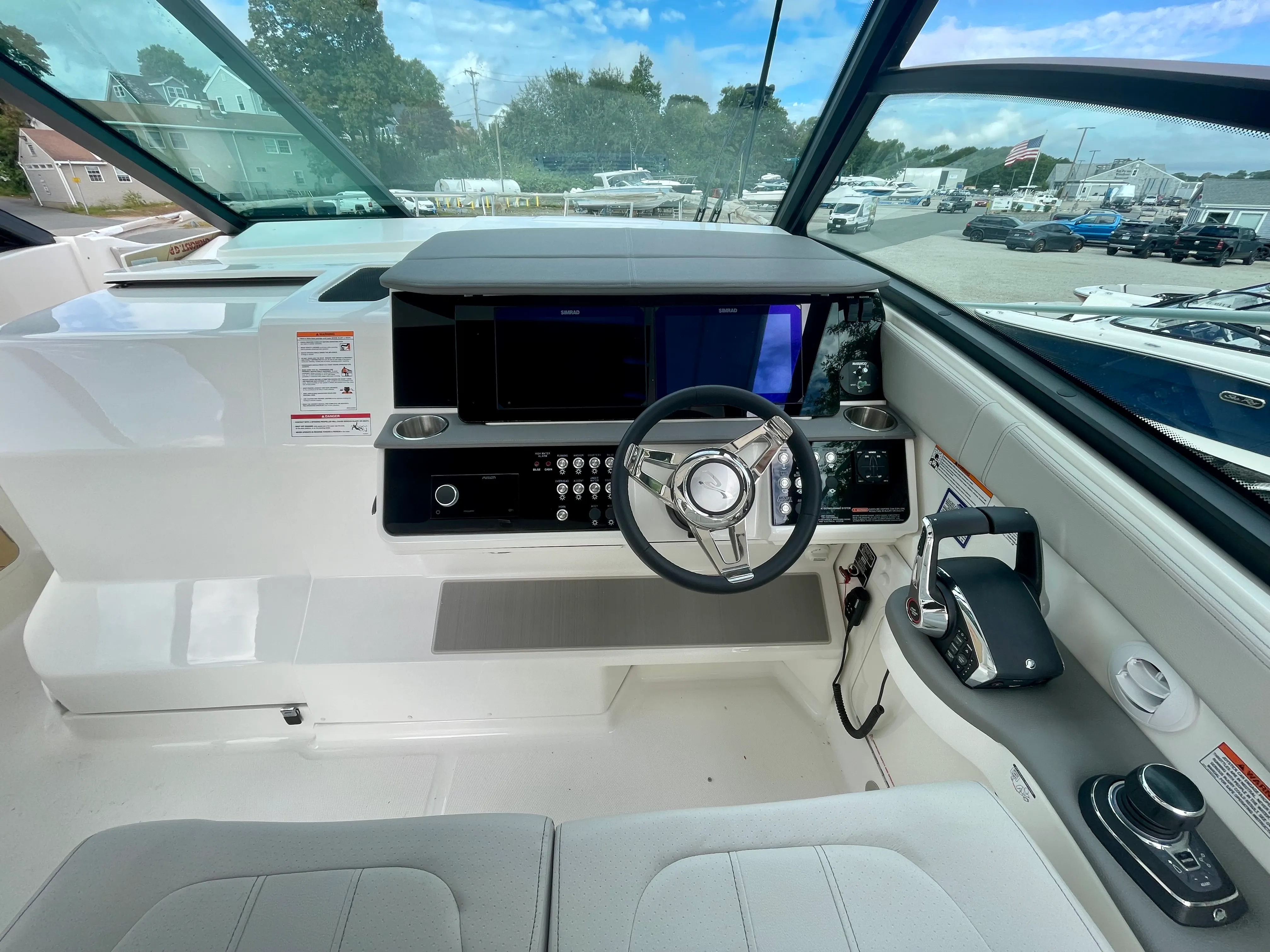 2026 Sea Ray Sundancer 320 Outboard Image Thumbnail #14