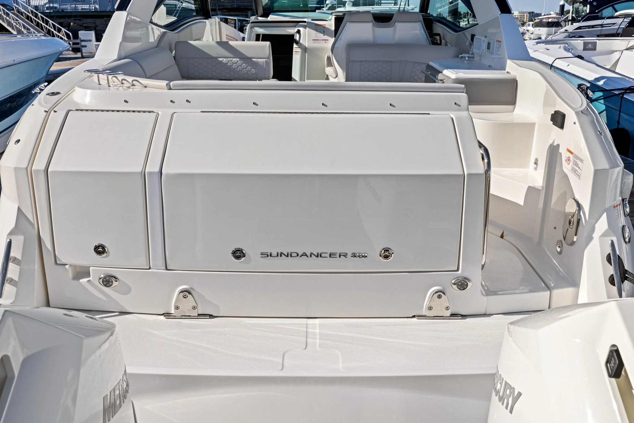 2026 Sea Ray Sundancer 320 Outboard Image Thumbnail #8