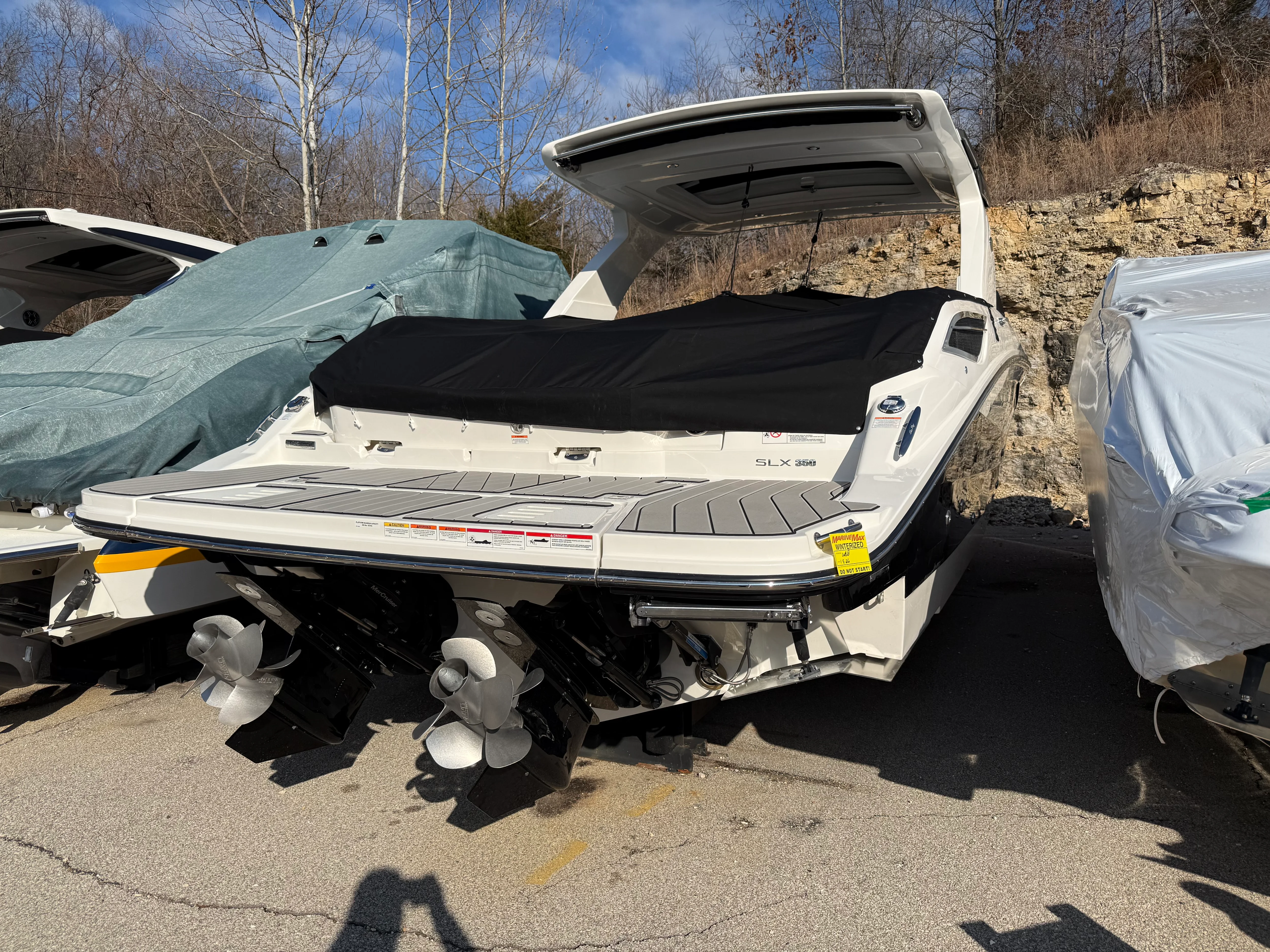 2026 Sea Ray SLX 350 Image Thumbnail #7