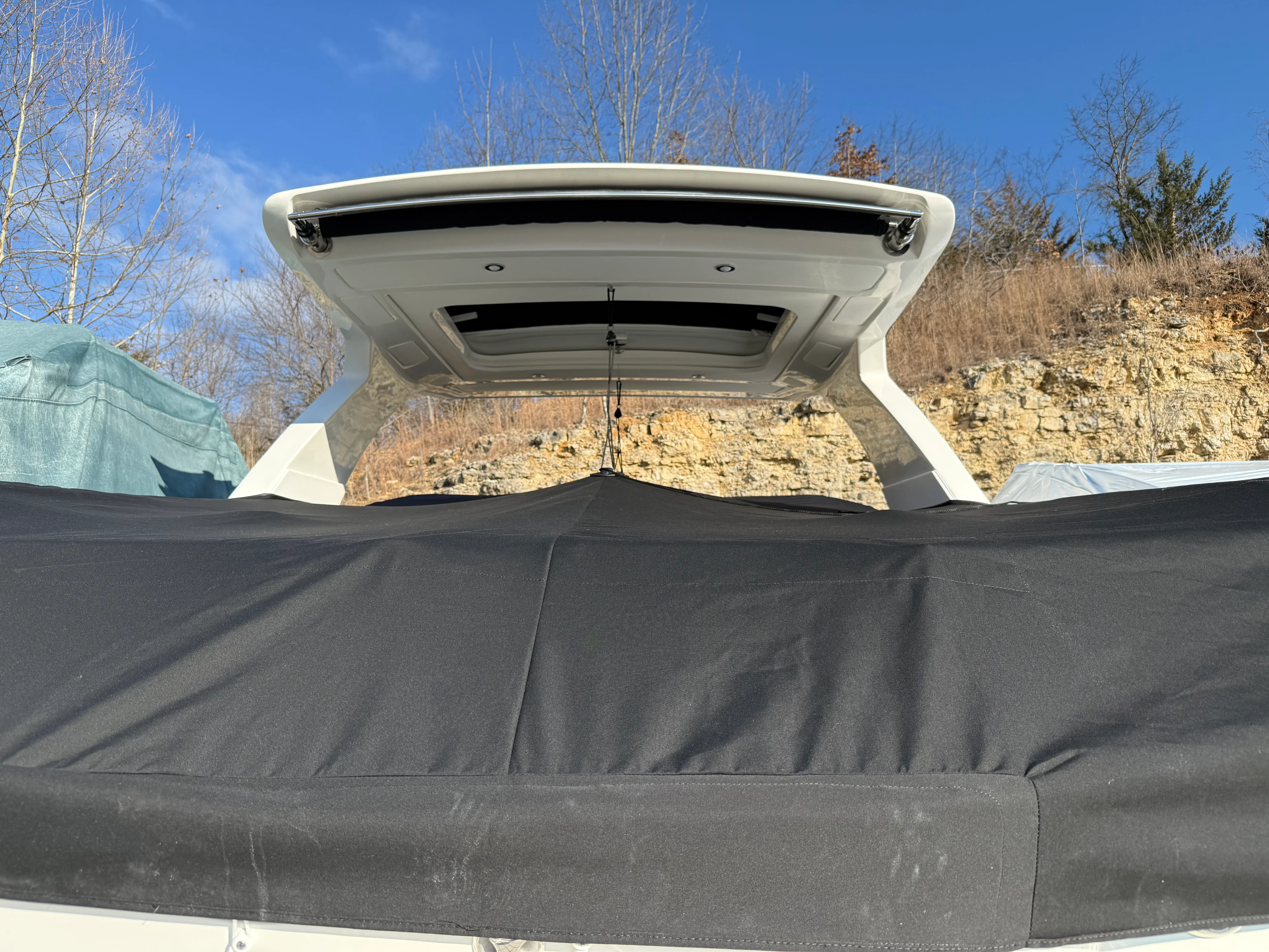 2026 Sea Ray SLX 350 Image Thumbnail #10