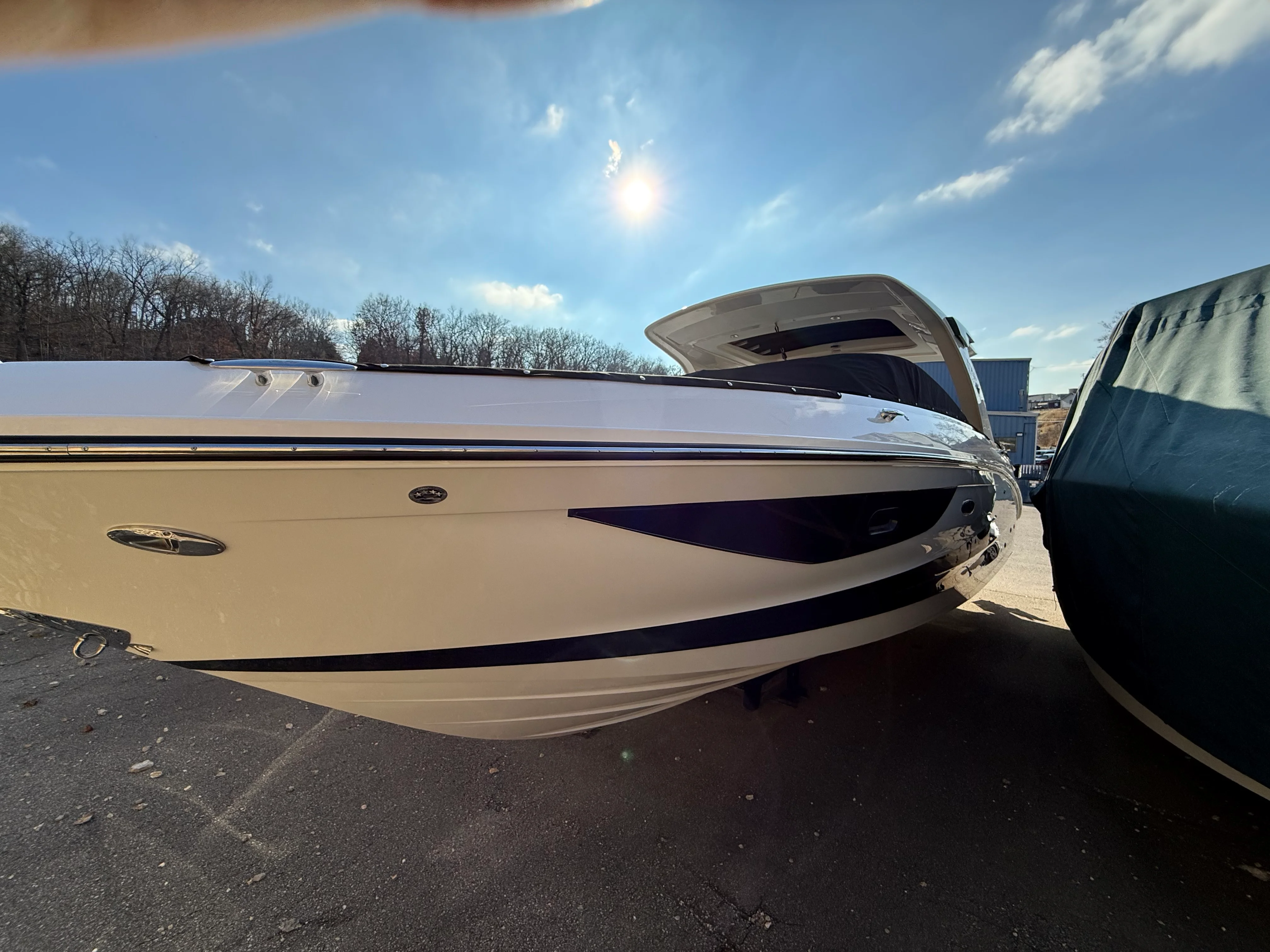 2026 Sea Ray SLX 350 Image Thumbnail #1