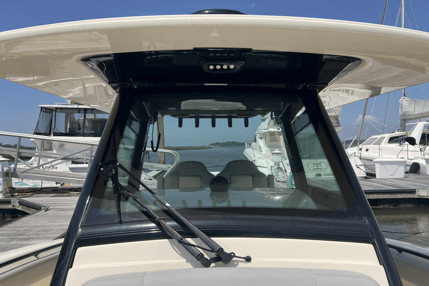 2022 Scout 305 LXF Image Thumbnail #20