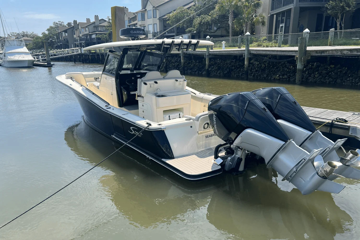 2022 Scout 305 LXF Image Thumbnail #1