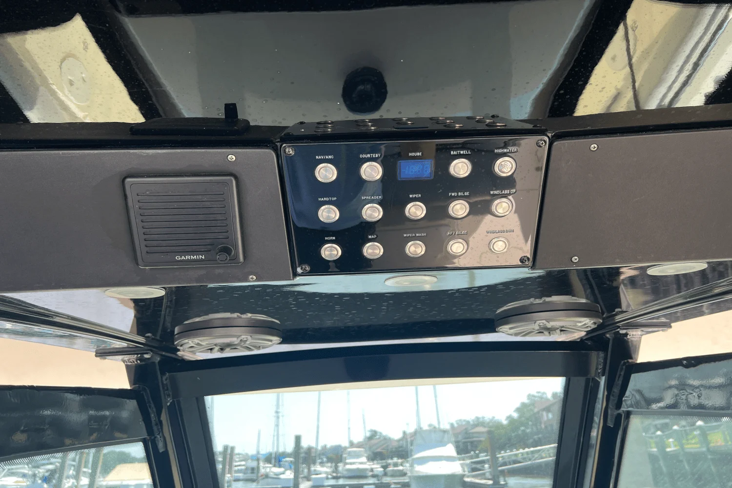 2022 Scout 305 LXF Image Thumbnail #16