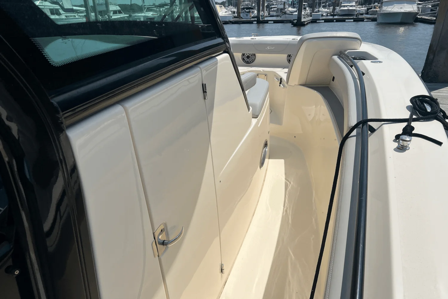 2022 Scout 305 LXF Image Thumbnail #22