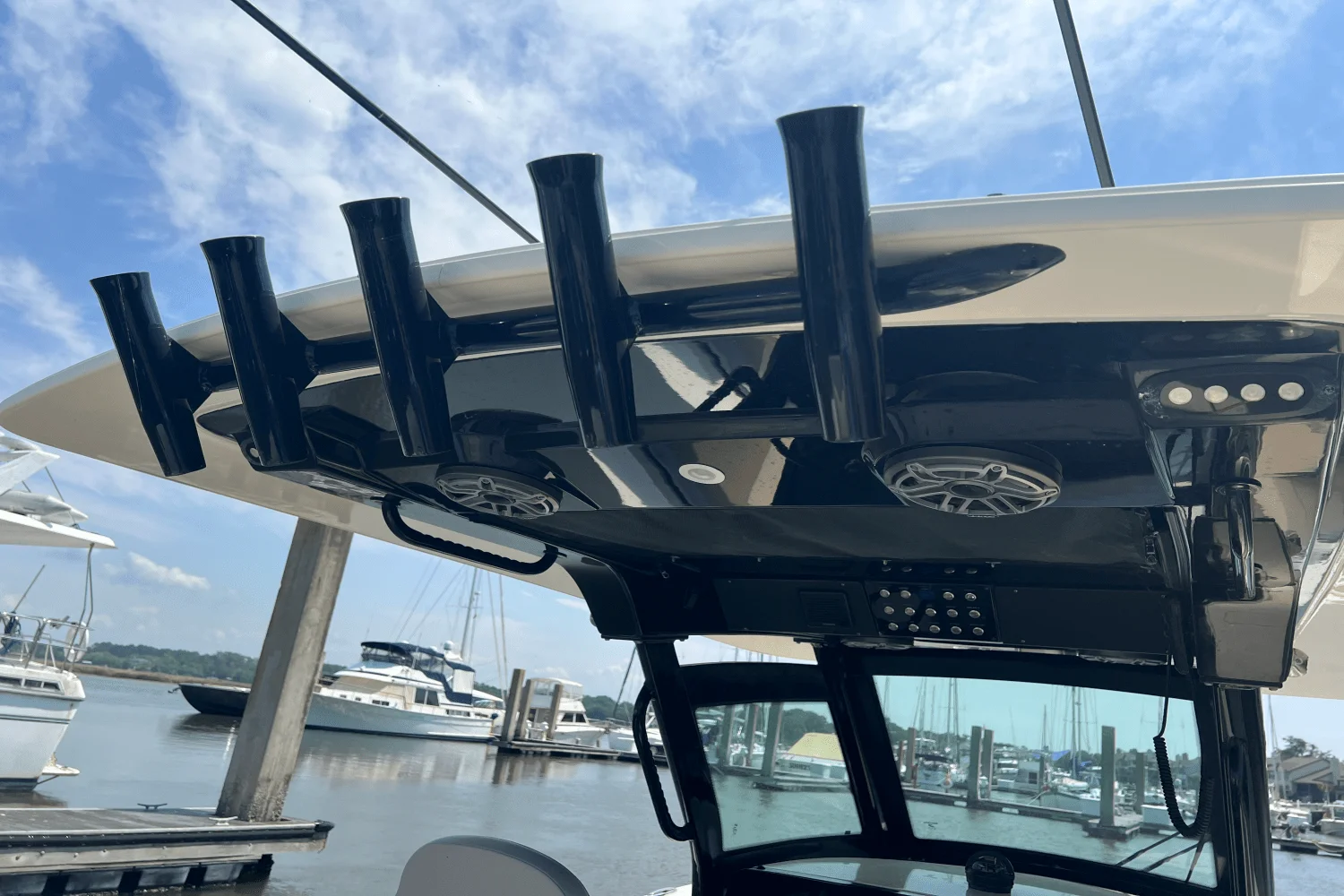 2022 Scout 305 LXF Image Thumbnail #13