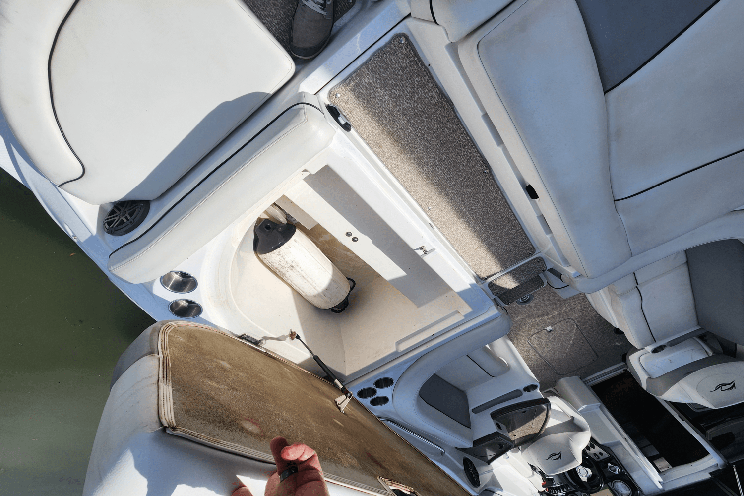 2013 Rinker 276 CC Image Thumbnail #9